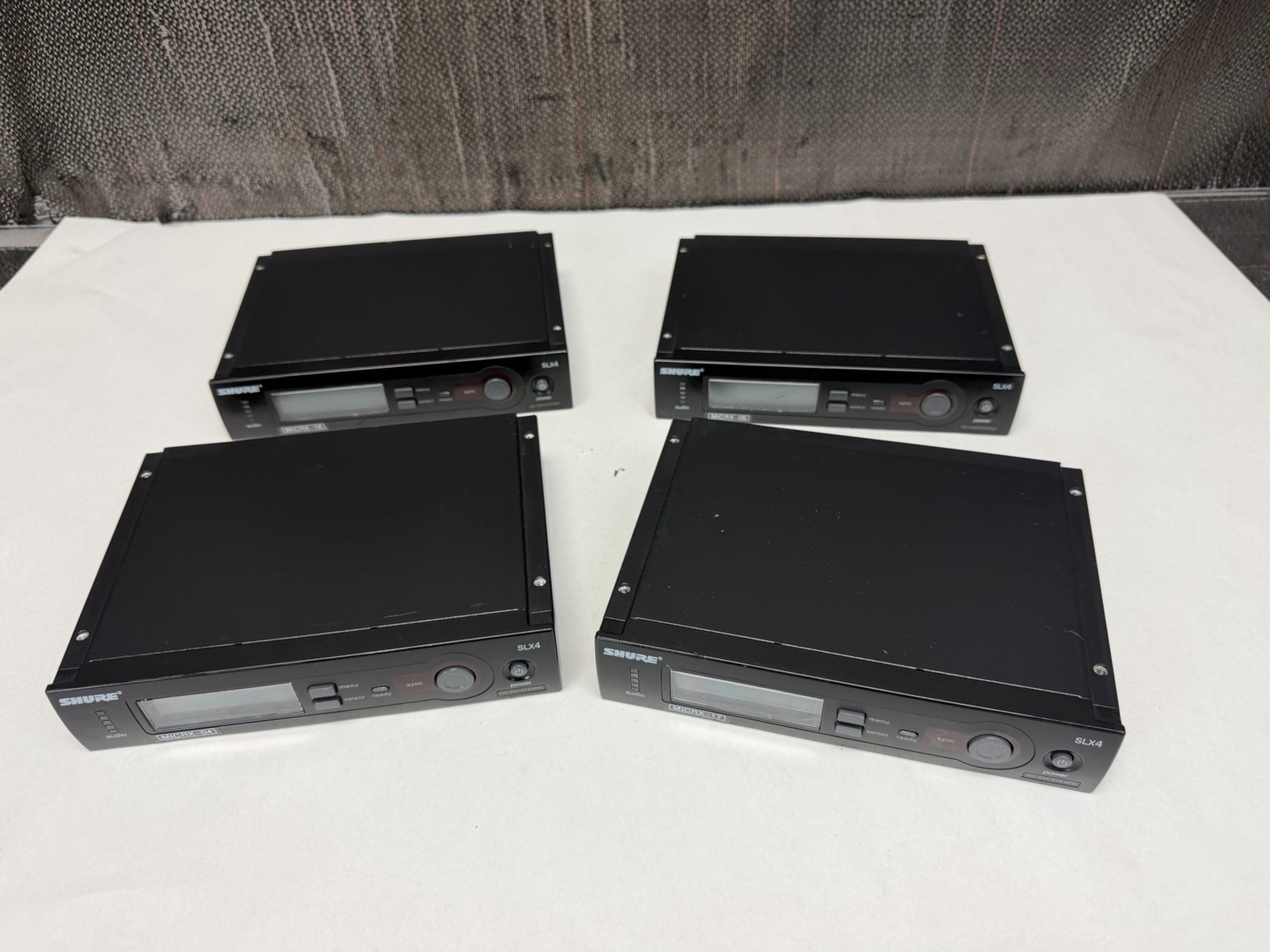 *Lot of 4* Shure SLX4L-G5 Wireless Receiver – 494-518 MHz No Antenna Or Adapter