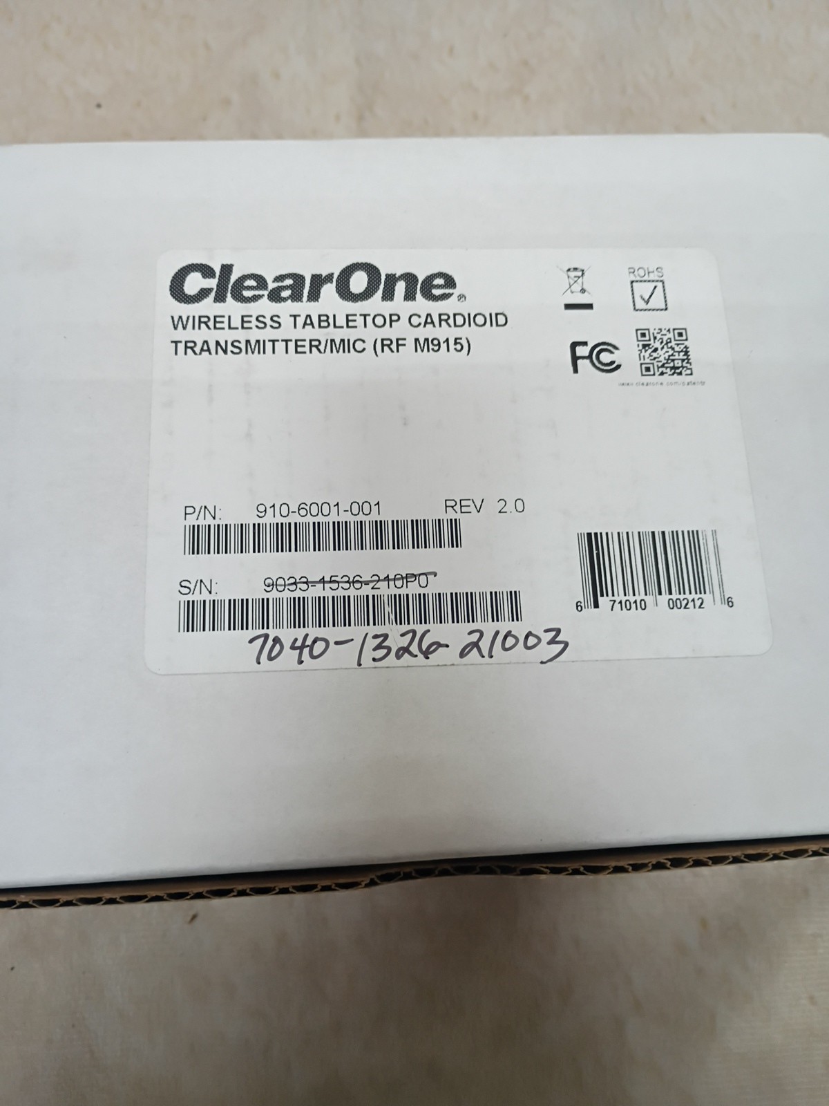 ClearOne Wireless Tabletop Cardiod Transmitter/Mic (RF M915), 910-6001-001