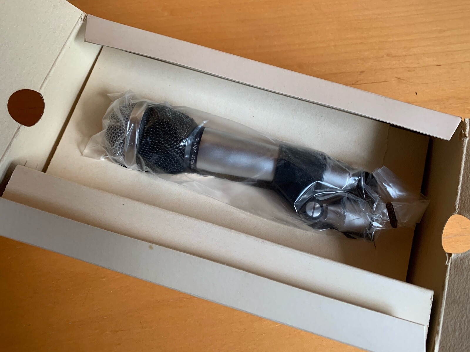 MEAZZI M14~RARE ORIGINAL VINTAGE DYNAMIC MICROPHONE~BRAND NEW IN BOX