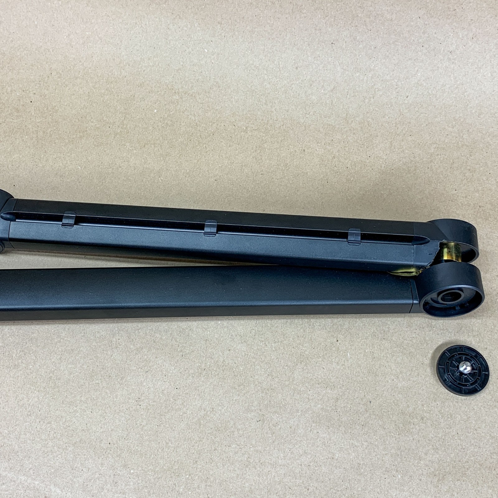 Logitech G Compass Broadcast Boom Arm for Yeticaster GX Microphone FOR PARTS