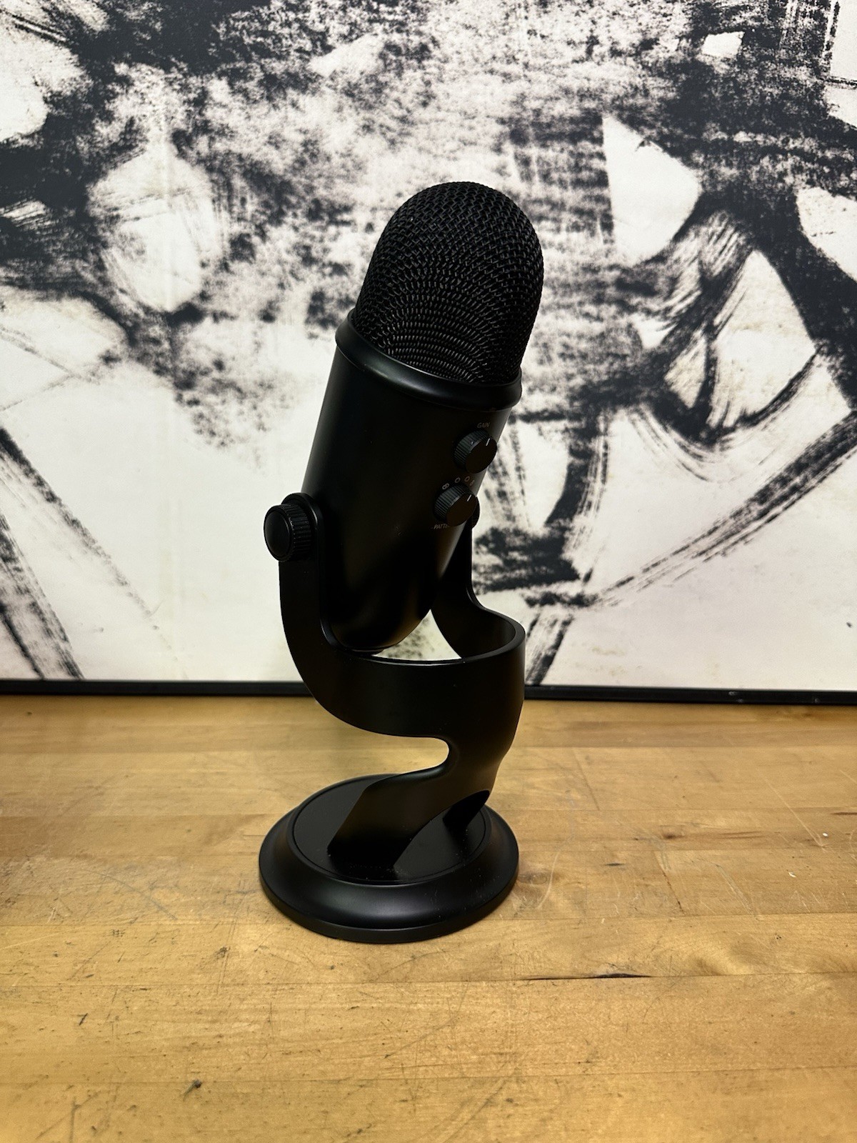 Blue Yeti USB Mic Recording & Streaming 3 Condenser PC With Pop Filter