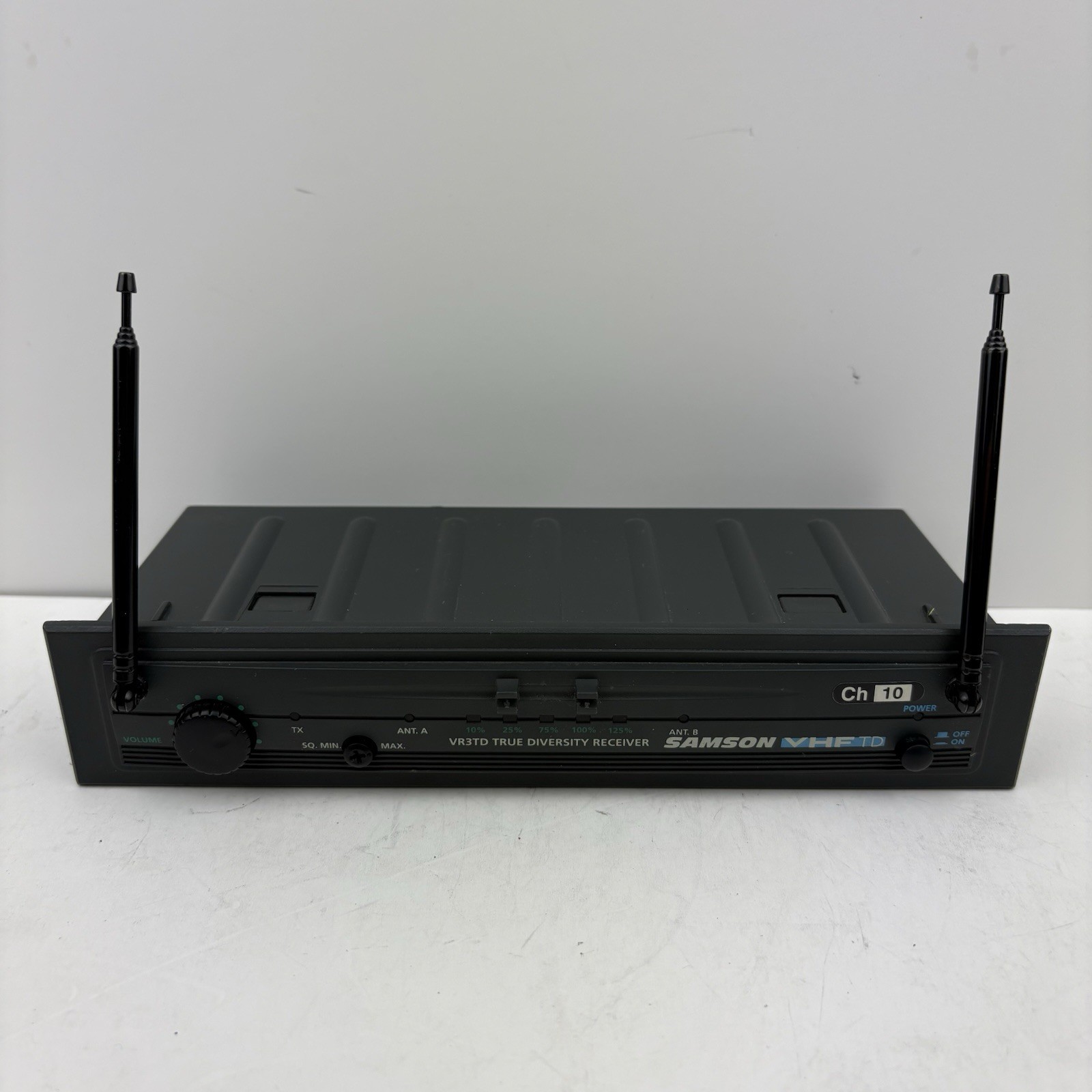 Samson VR3TD VHF True Diversity Receiver Missing Power Cable