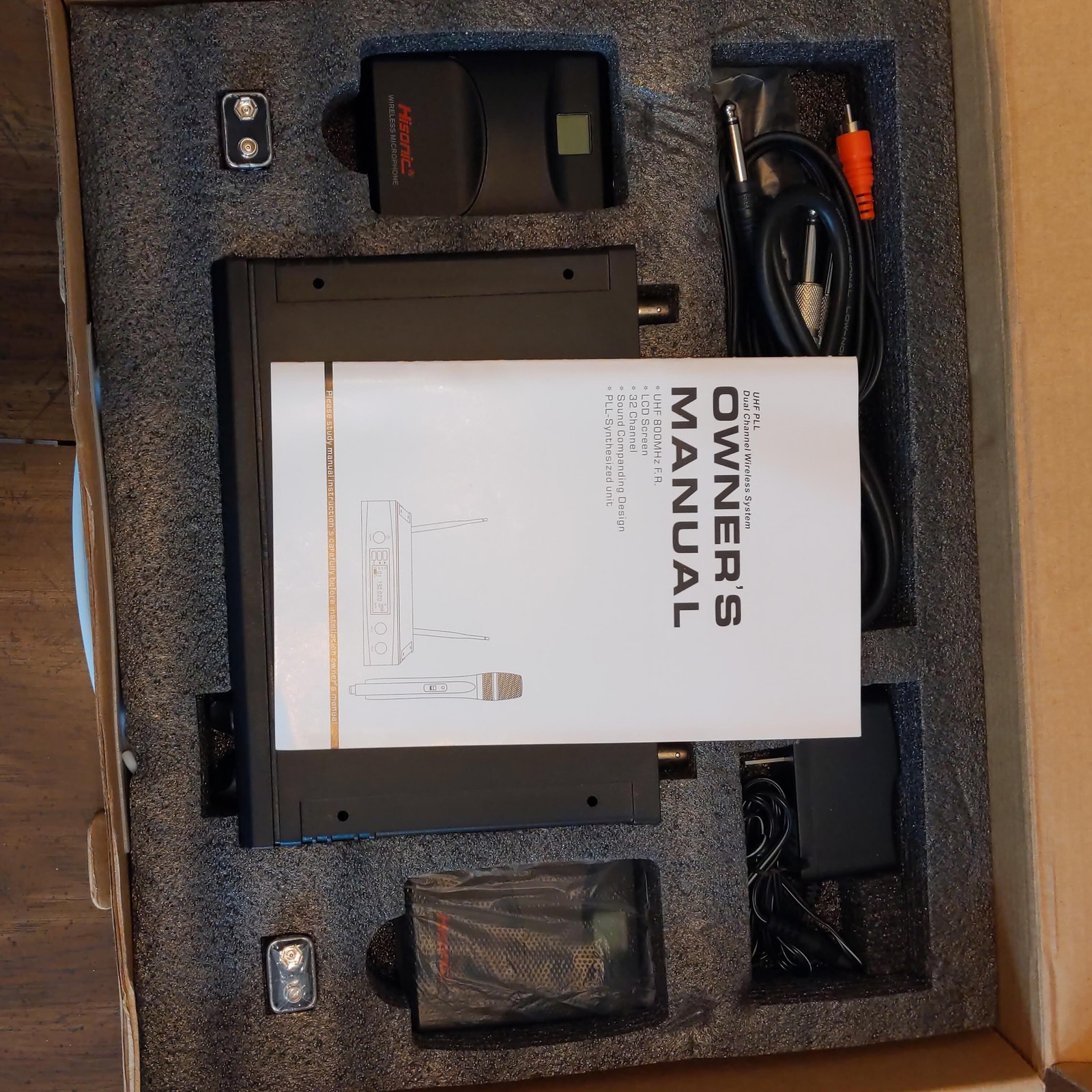 Hisonic Wireless Dual Lavalier Microphone System, Complete