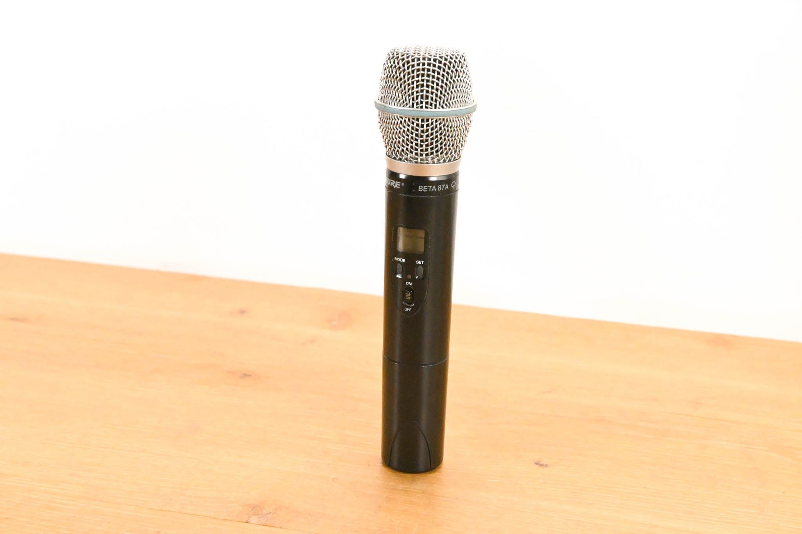 Shure ULXP24/BETA87A Handheld Wireless System – M1 Band NO POWER SUPPLY CG01YEA