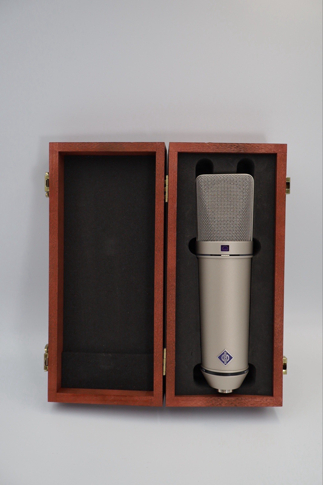 Neumann U87 Ai Wired Condenser Microphone With Box