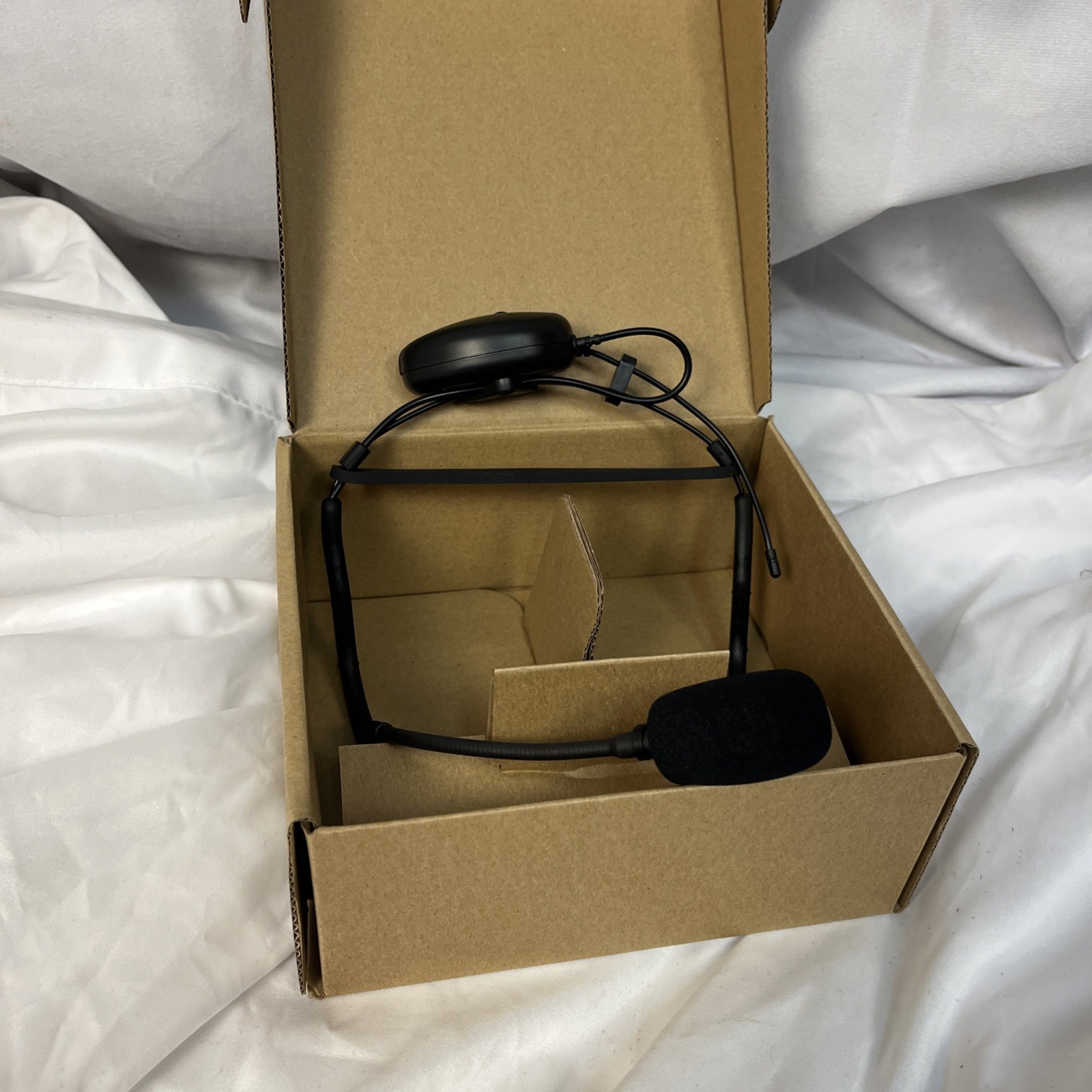 Samson AH7 Wireless Headset Transmitter w/QE Fitness Headset Frequency K6