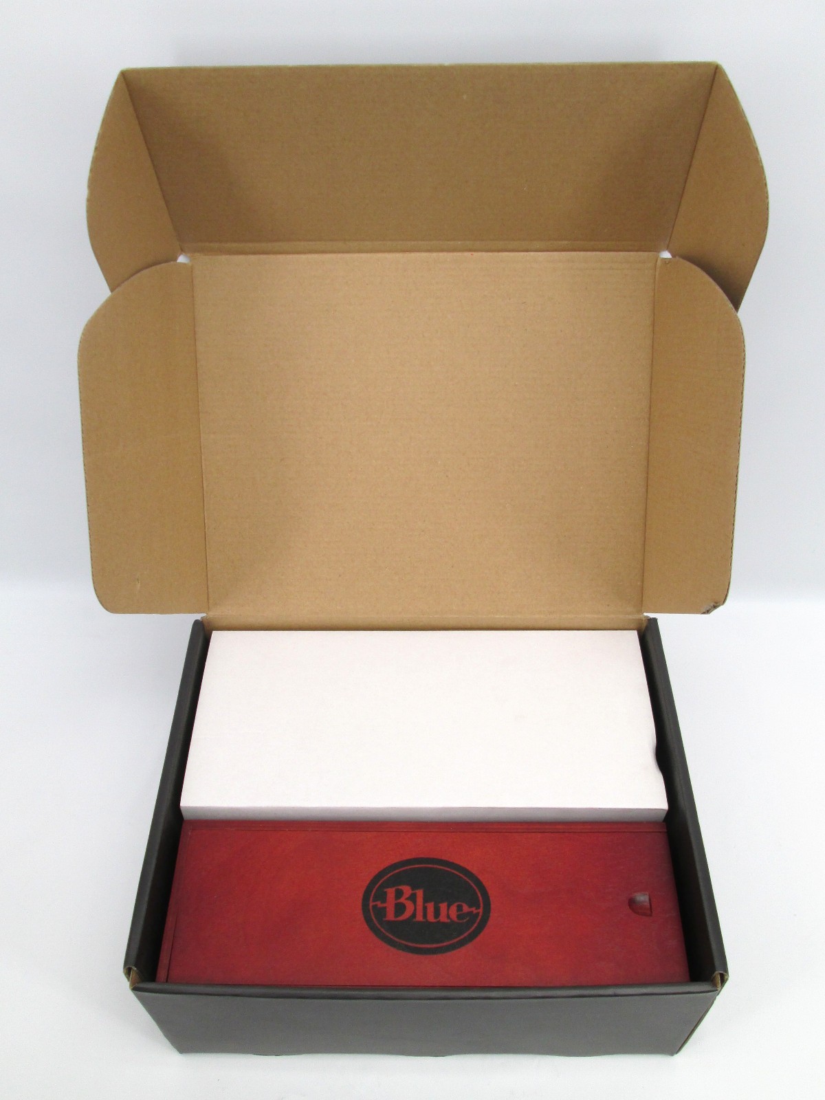 Blue Blackout Spark SL XLR Condenser Microphone + Shockmount + Wood Case + Box
