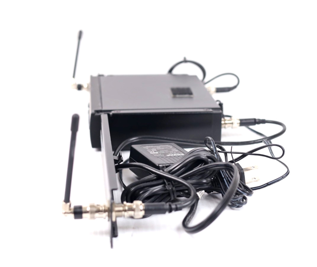 Shure Wireless Receiver SLX4 G5 494-518MHz W. Rack Mount Antennas & PSU u435