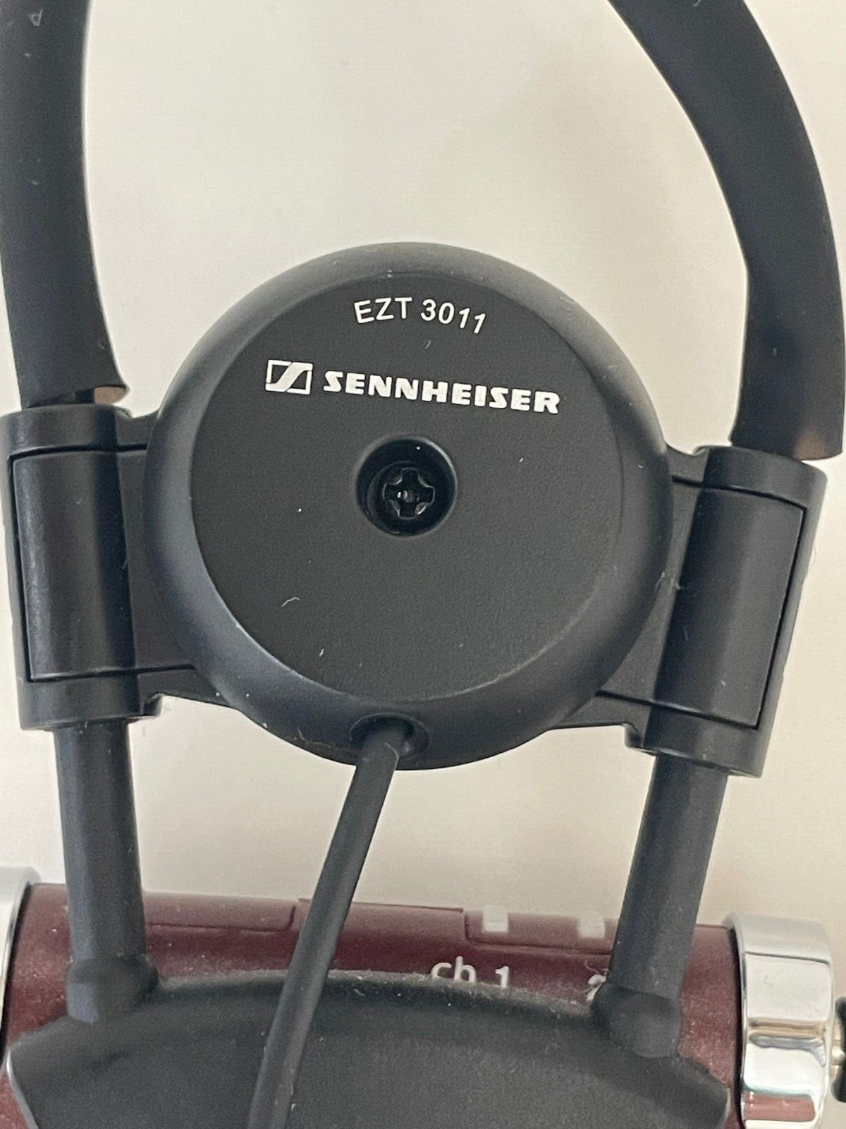Sennheiser EKI 830 Infrared Bodypack Receiver and EZT 3011 Induction Neck Loop