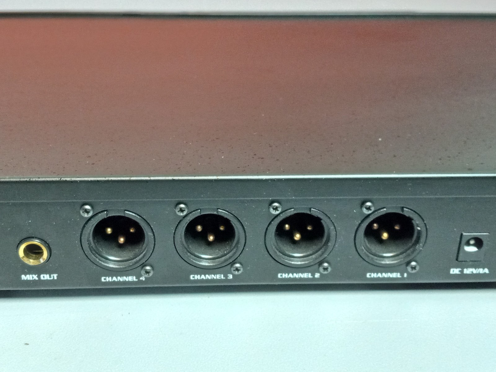 VocoPro UHF-5816 Professional 4 Channel UHF PLL Wireless Microphone System