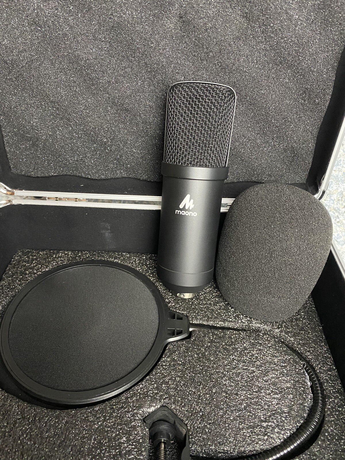 USB Microphone Kit 192KHZ/24BIT with Aluminum Organizer Storage Case MAONO