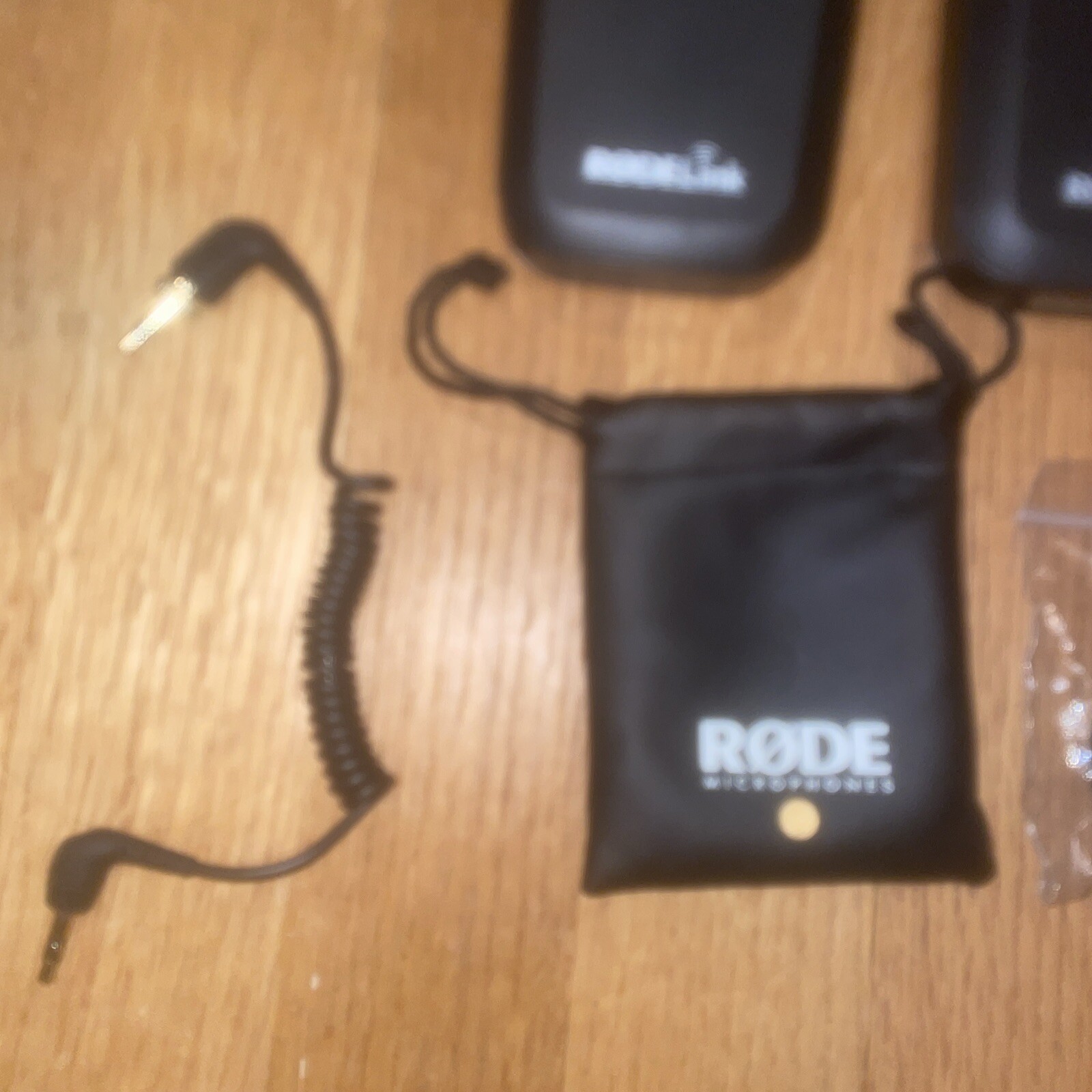 RODE RODELINK RX-CAM Wireless Microphone Filmmaker Kit NO MIC INCLUDED