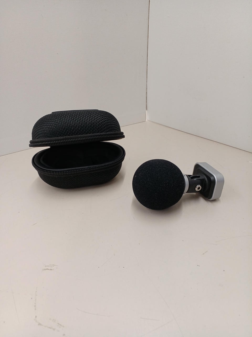 Shure MV88 USB-C Stereo Microphone for iPhone Android Black
