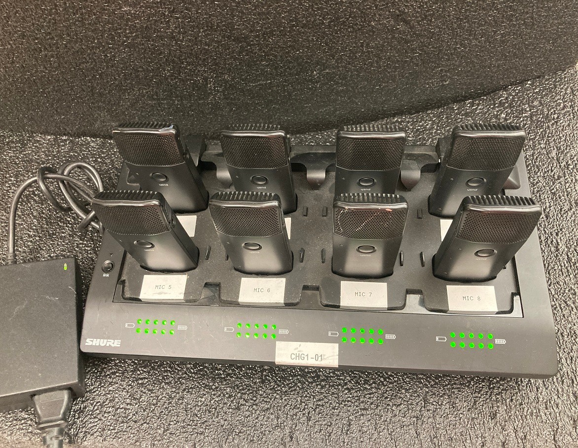 SHURE MXWNCS8 MICROPHONE CHARGING STATION WITH 8 MXW6 Z10 MICROPHONES