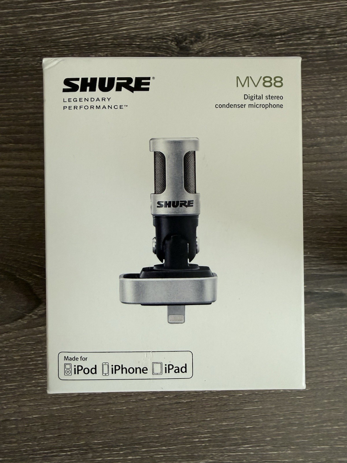 Shure MV88 Microphone for Mobile Recording, Portable Mic, apple lightening