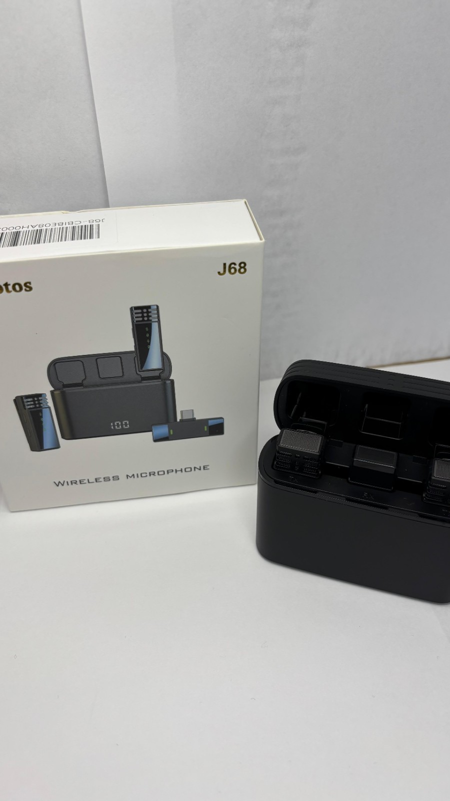 J68 Wireless Microphone System Set Black, Wireless Connectivity, Charging Case