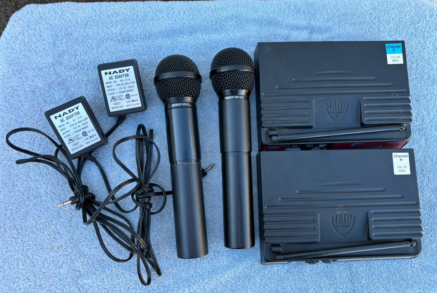 Nady Wireless Receiver High Band VHF 331 & 2001 With Microphones HT-12 HT-3