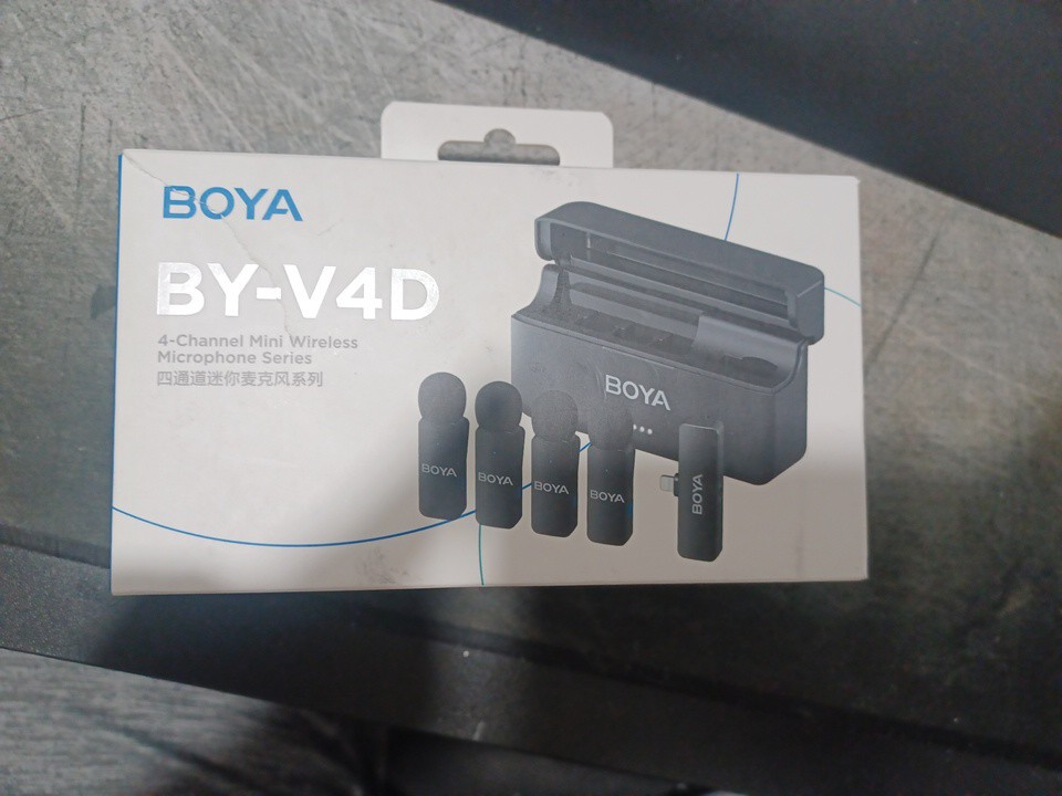 BOYA BY-V4D Four-Channel Wireless Lavalier Mics for iPhone 12/13/14 or previous