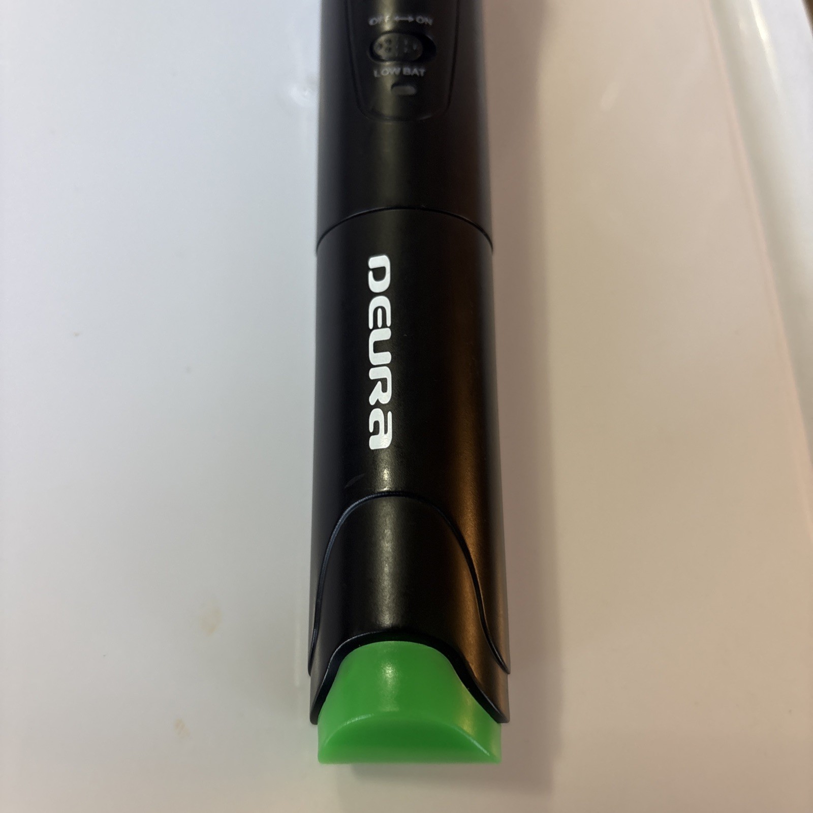DEURA Wireless MICROPHONE Frequency 637.5 MHz Black W/ Mini LCD Screen