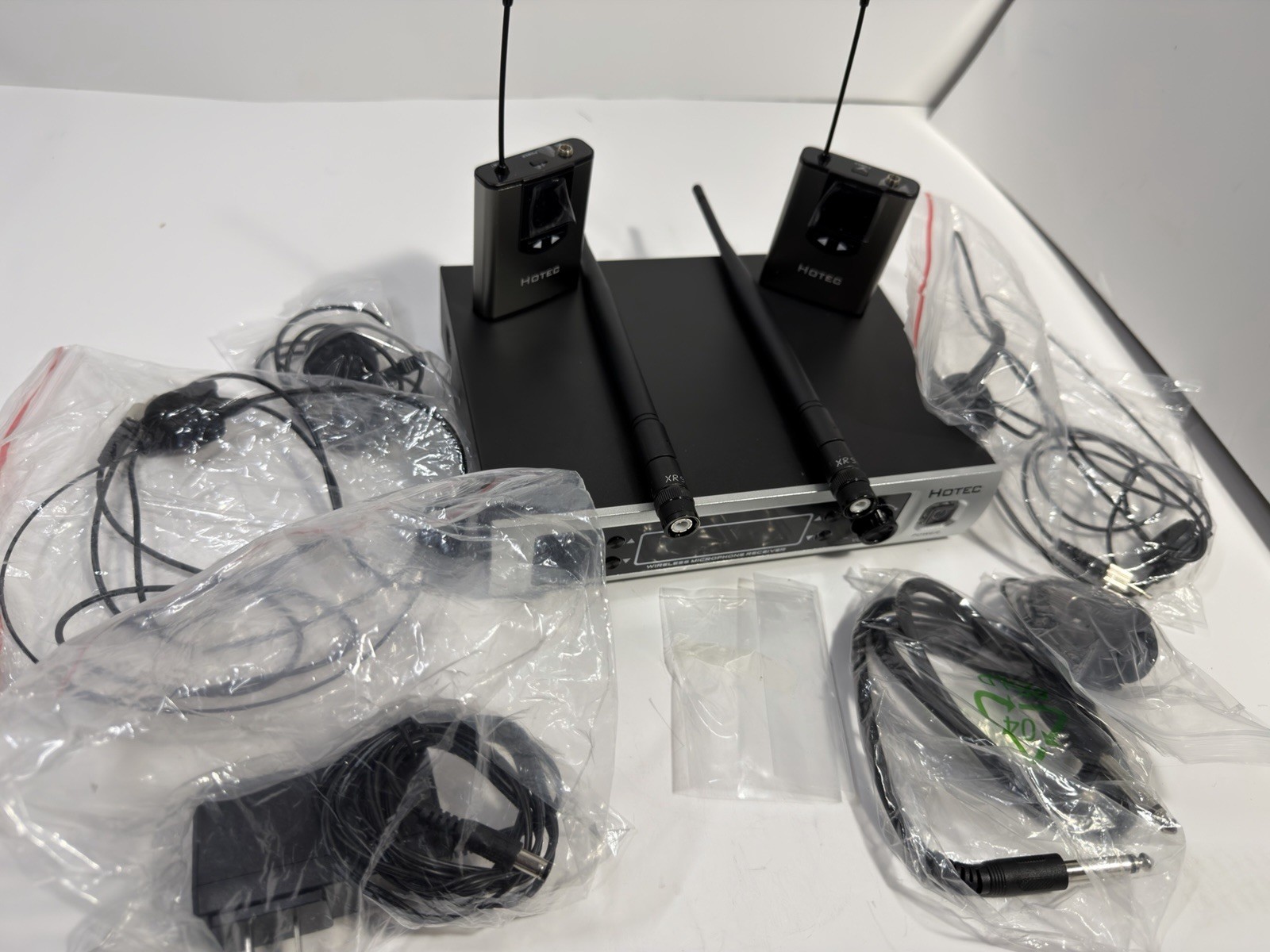 Hotec K25 Dual UHF Wireless Microphone System Headset Lavalier Lapel Bodypack