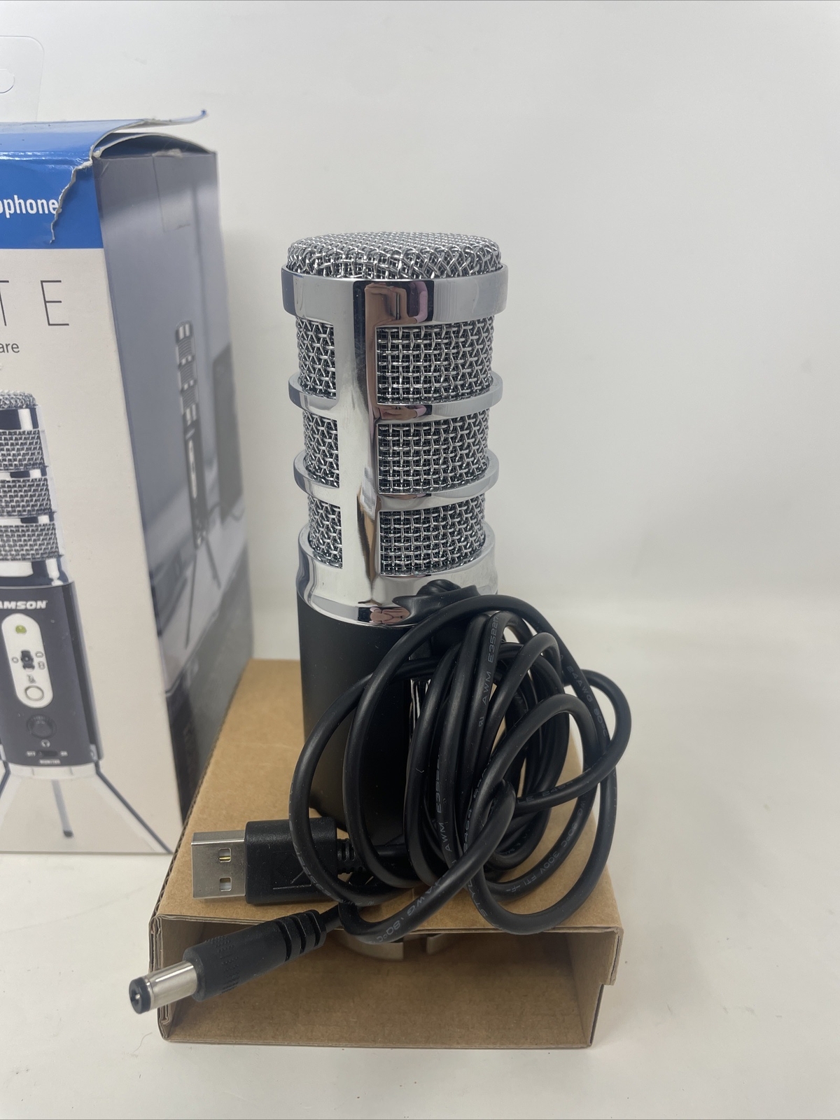 Samson Satellite Microphone SASATHD iOS/USB Broadcast