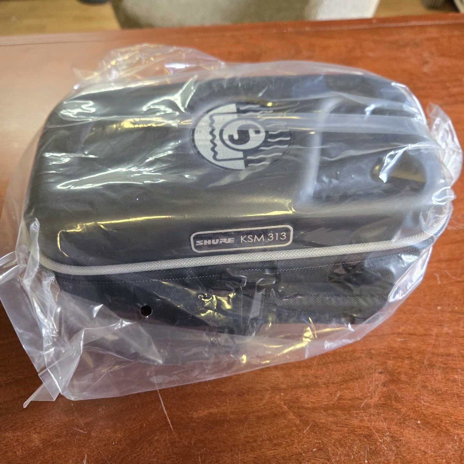 Shure Bidirectional Ribbon Microphones KSM313/NE w Mount & Case New Pair