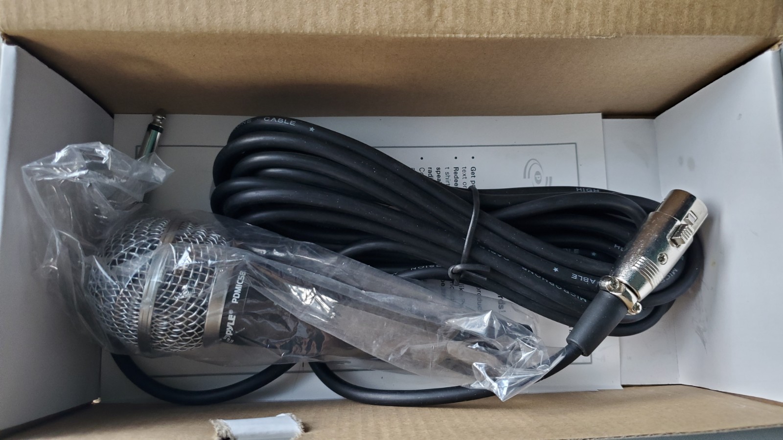 Pyle PDMIC58 Dynamic Moving Coil Handheld Mic Unidirectional w/ XLR Cable