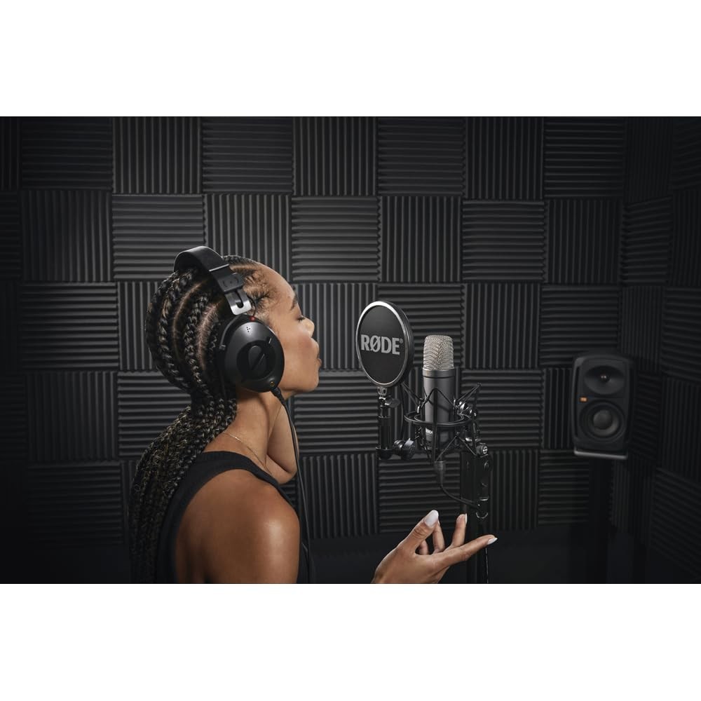 RØDE NT1 Signature Series Large-Diaphragm Condenser 50.608 cm³, Black