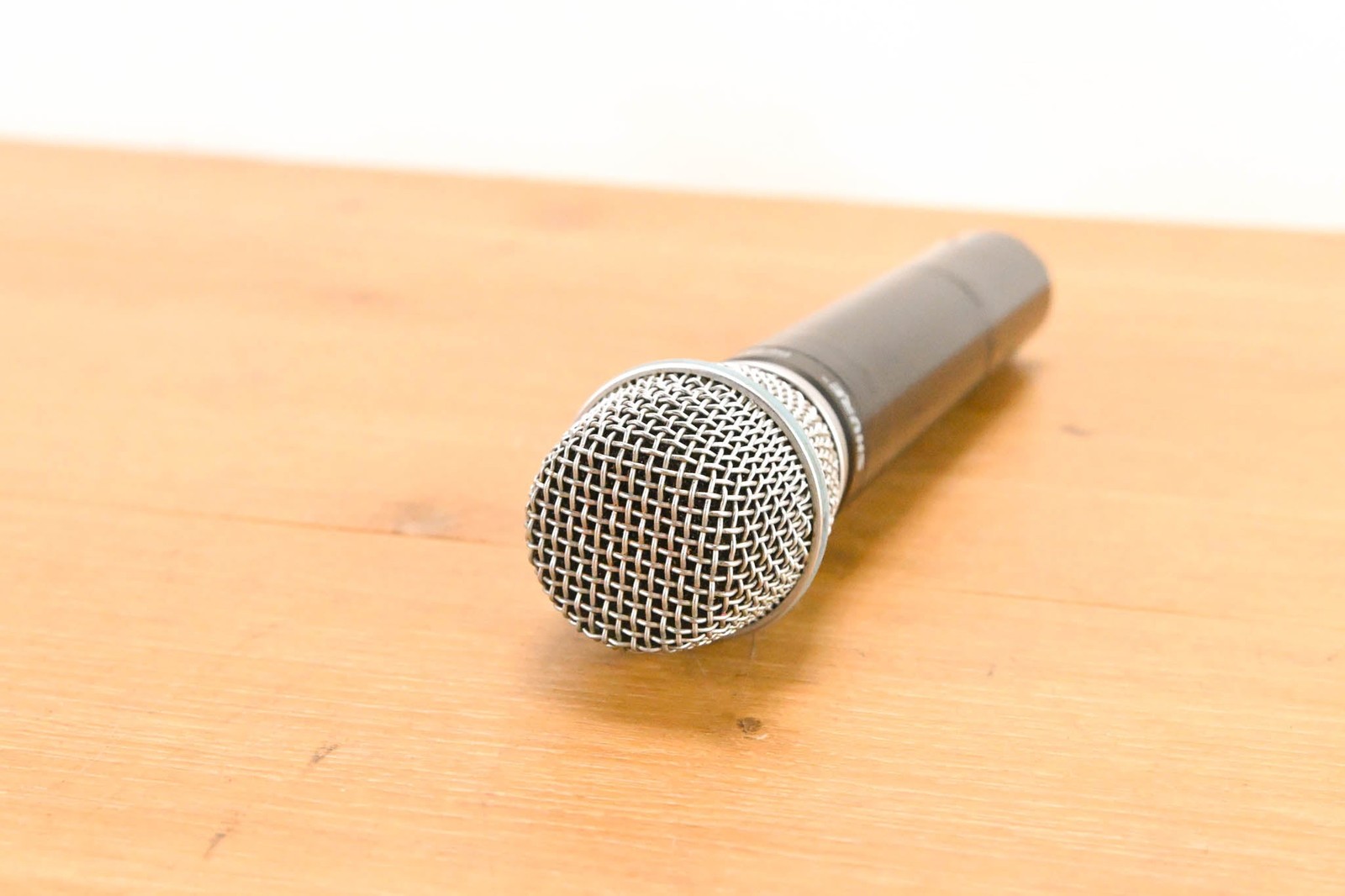 Shure ULXP24/BETA87A Handheld Wireless System – M1 Band NO POWER SUPPLY CG01YEA