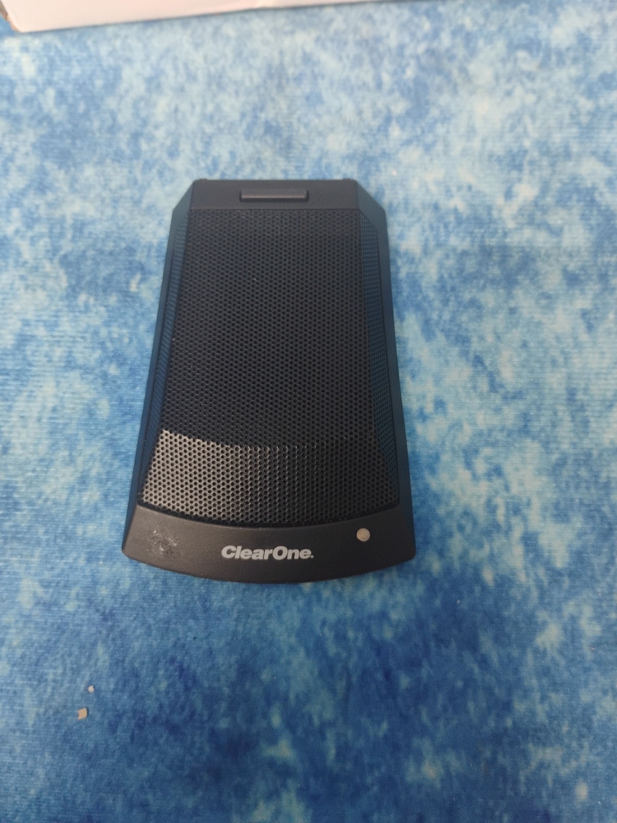 ClearOne Wireless Tabletop Cardoid Mic RF M610