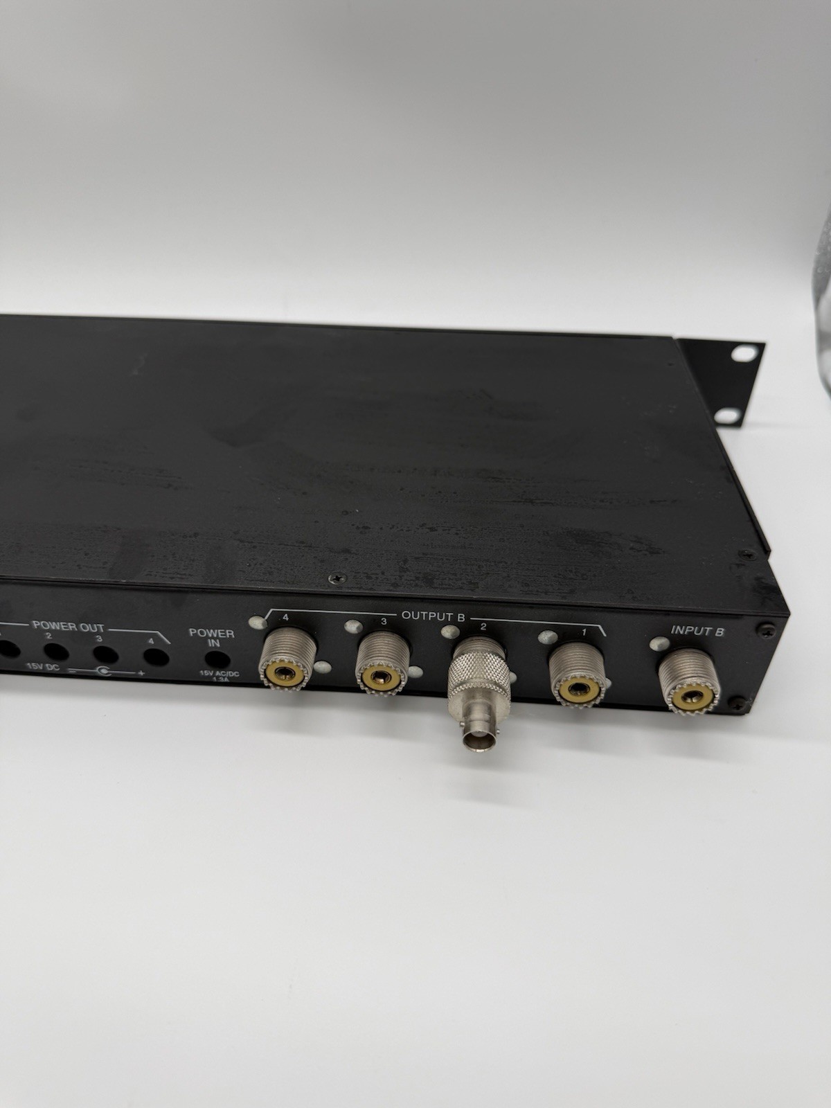 TELEX AD-200 AMPLIFIED BROADBAND VHF ANTENNA SPLITTER NO POWER CORD