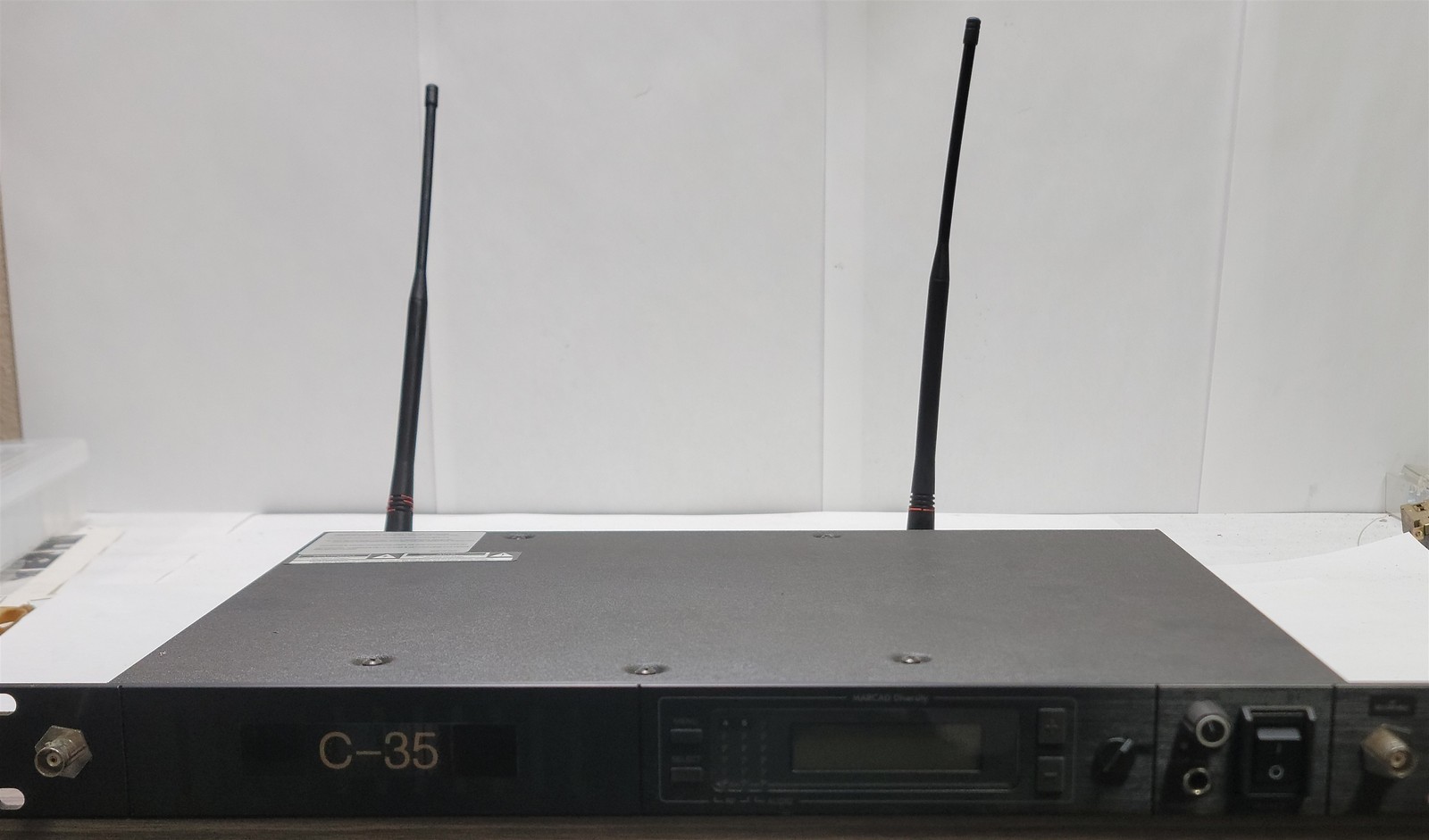Shure U4S-J4 UHF Marcad Diversity Wireless Receiver 554-584MHz w/ power cable