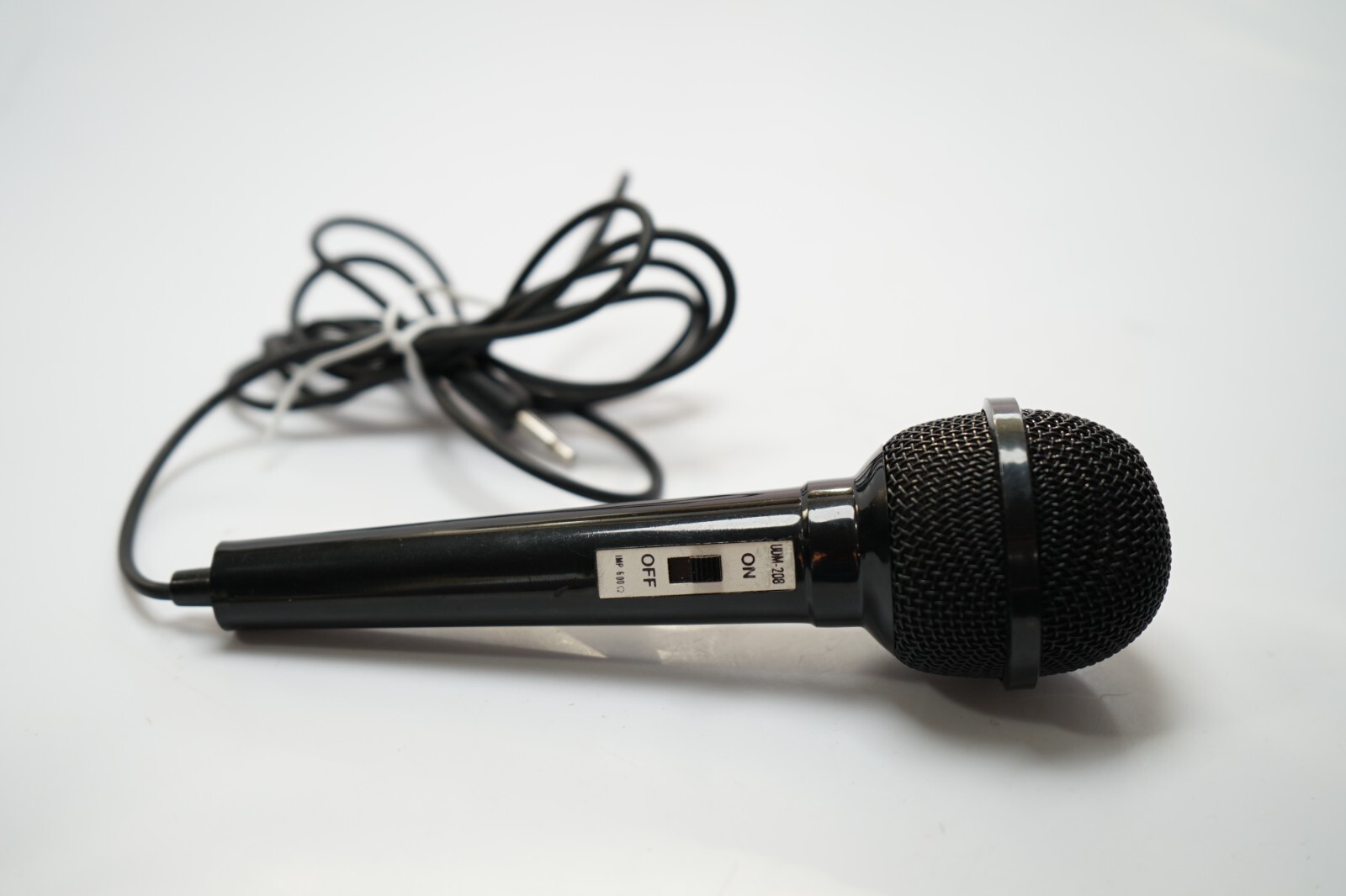 Vintage UDM-208 Impedance 600Ω Uni-Directional Microphone