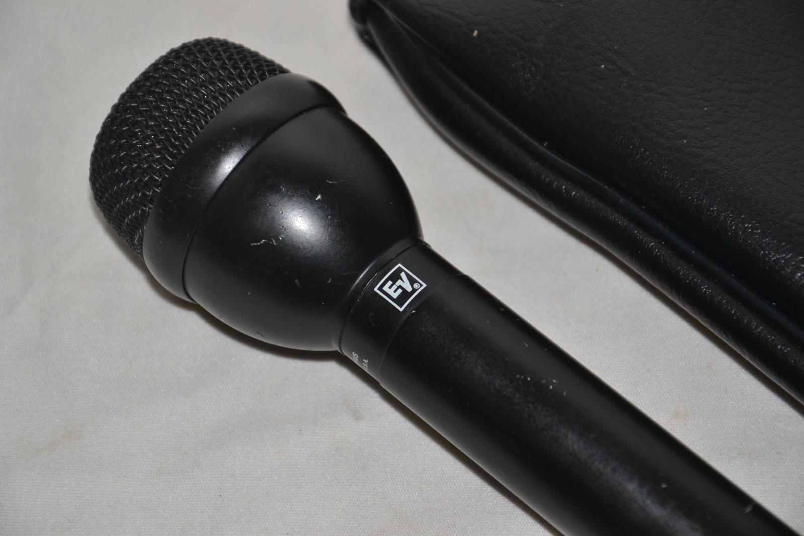 Electro-Voice EV RE50B Omnidirectional Dynamic Handheld Microphone -Made in USA