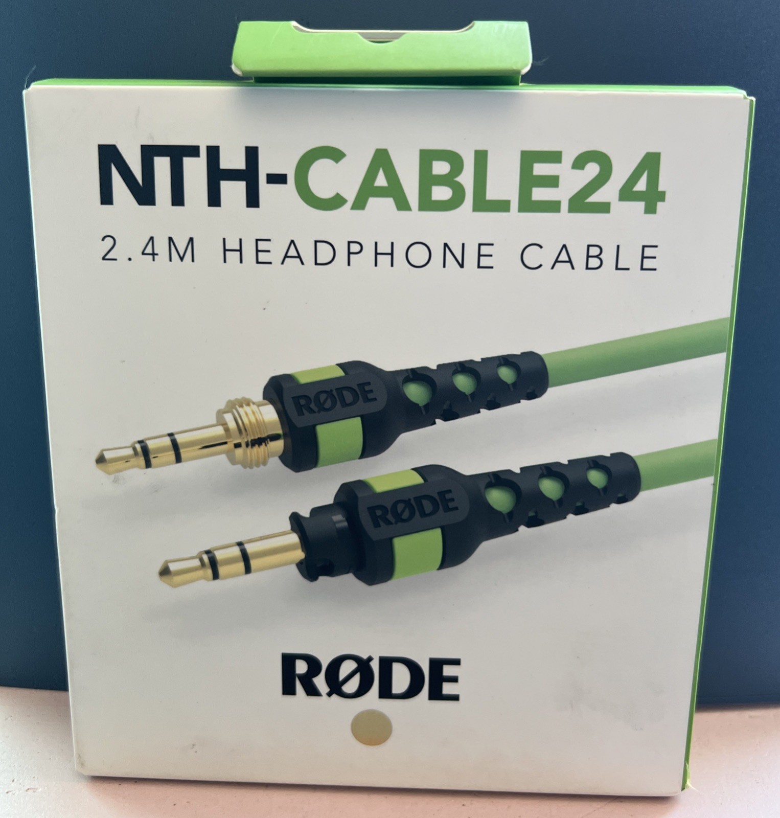 Rode NTH-CABLE 24 3.5mm to 3.5mm TRS Cable – 7.9-foot, Green