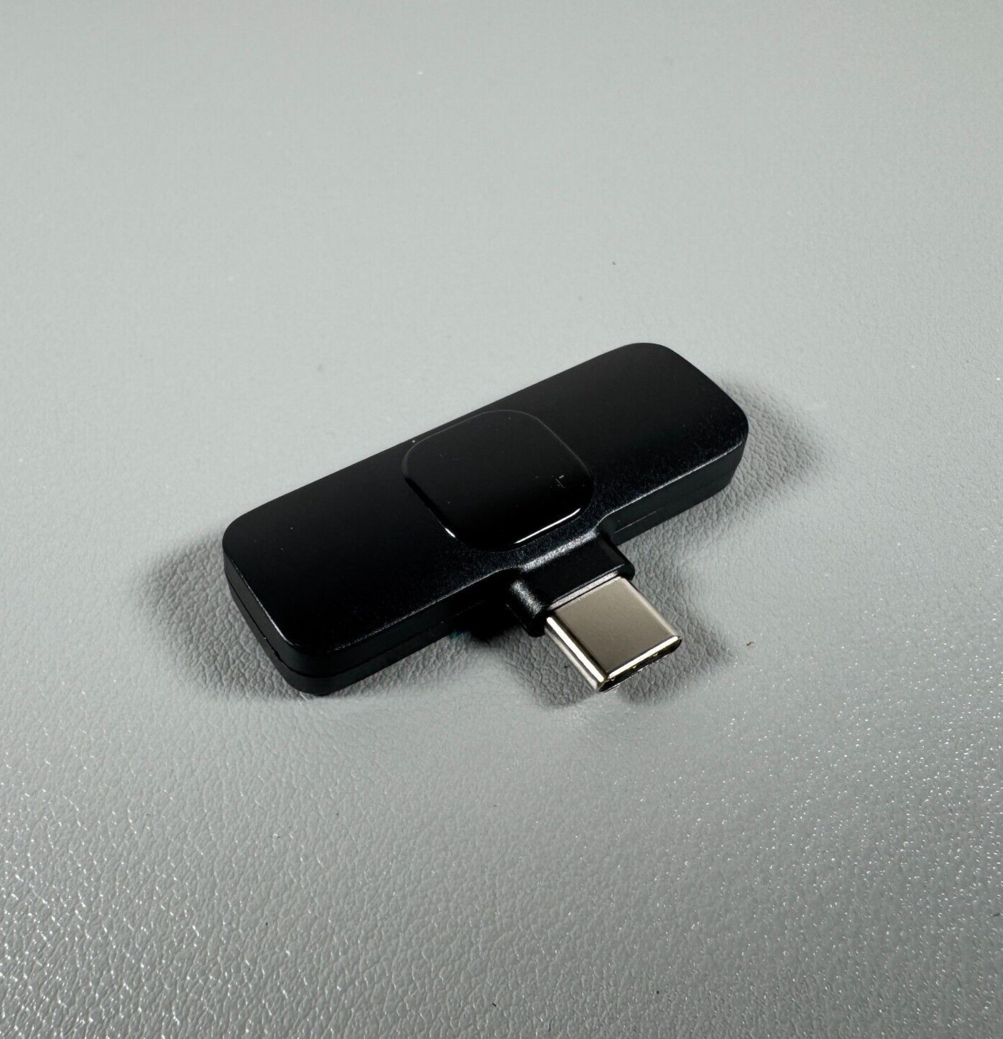 Wireless Lavalier Dual Microphones for USB-C Devices | Clip-On Lapel Mic
