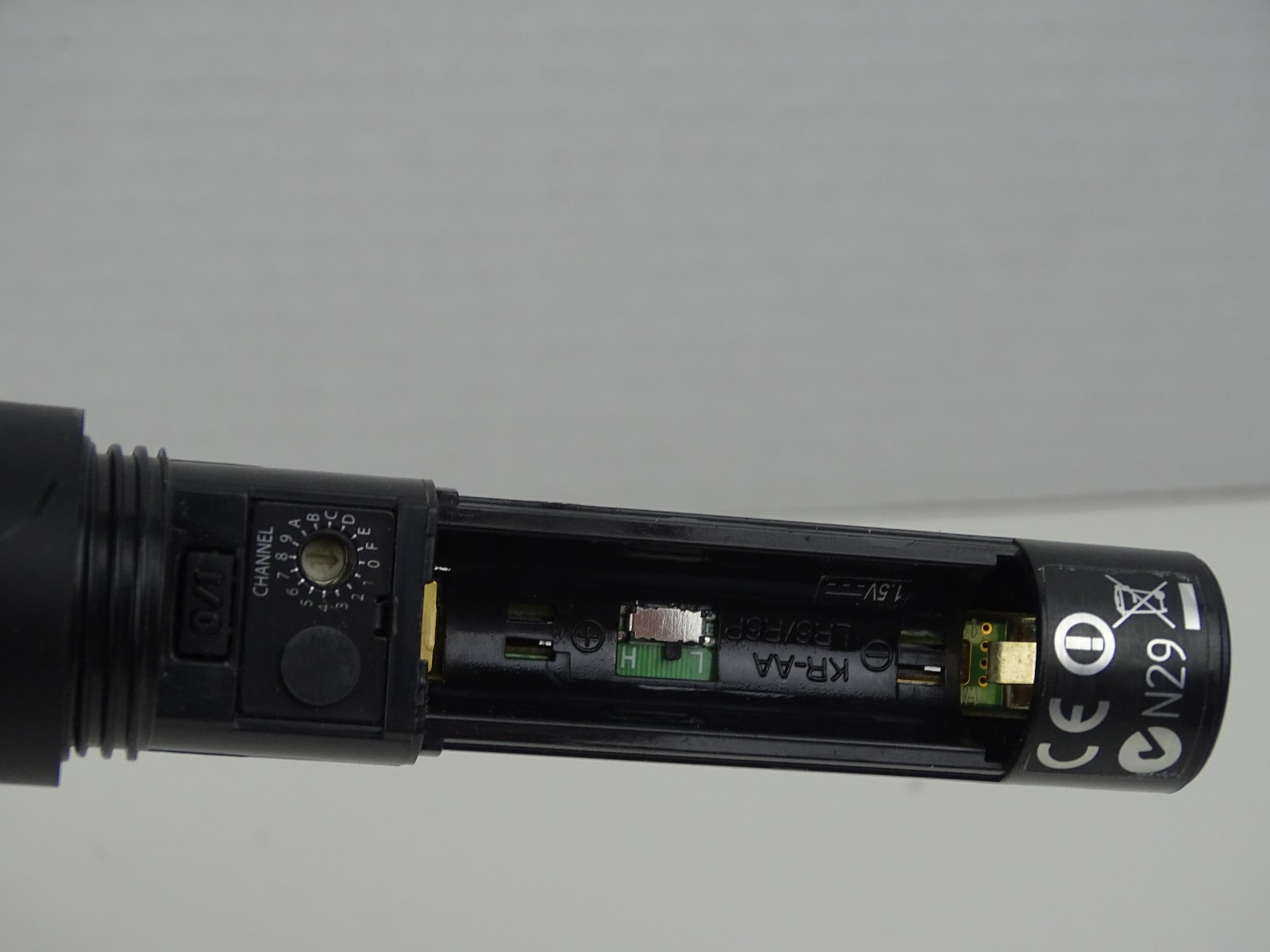 Toa Electronics WM-5220 A01 Wireless Handheld Cardioid Microphone