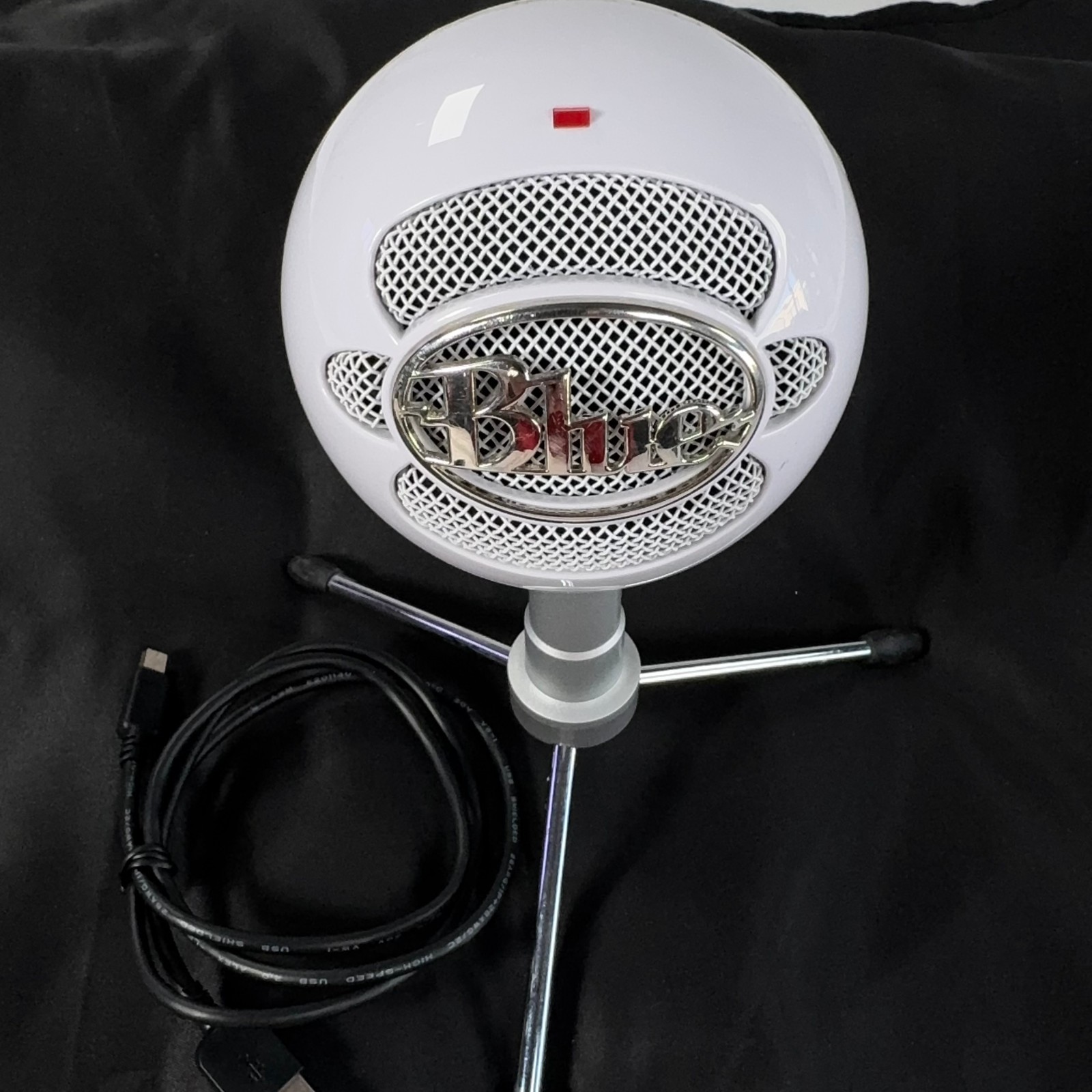 Blue Snowball iCE USB Condenser Microphone White Tripod Stand Cable Working
