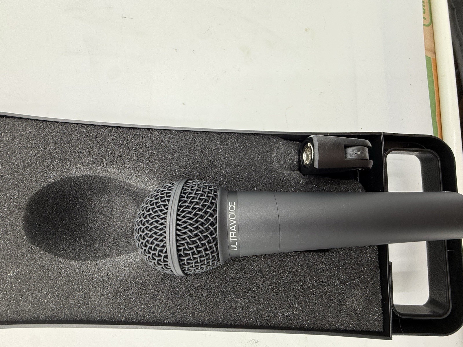 🌟Behringer ULTRAVOICE XM8500 Dynamic Cardioid Vocal Microphone🌟