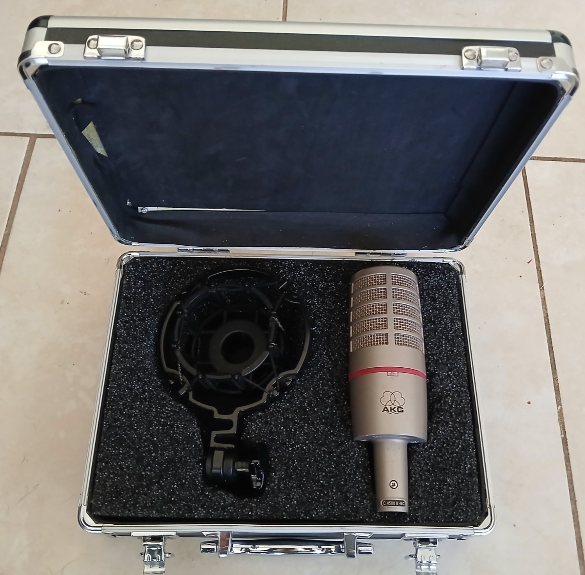 AKG C 4500B-BC Large Diaphragm Broadcast/Studio Microphone