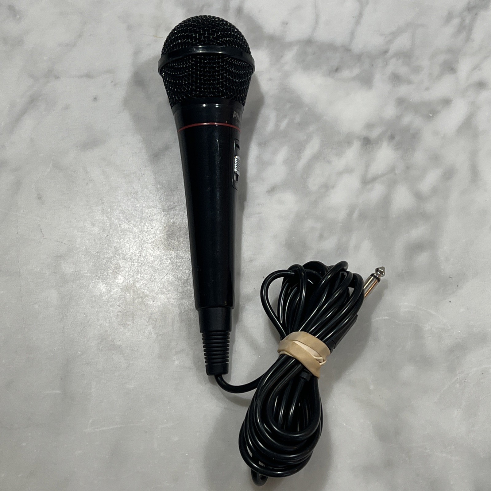 Phillips PH62080 Dynamic Vocal Microphone With Cable