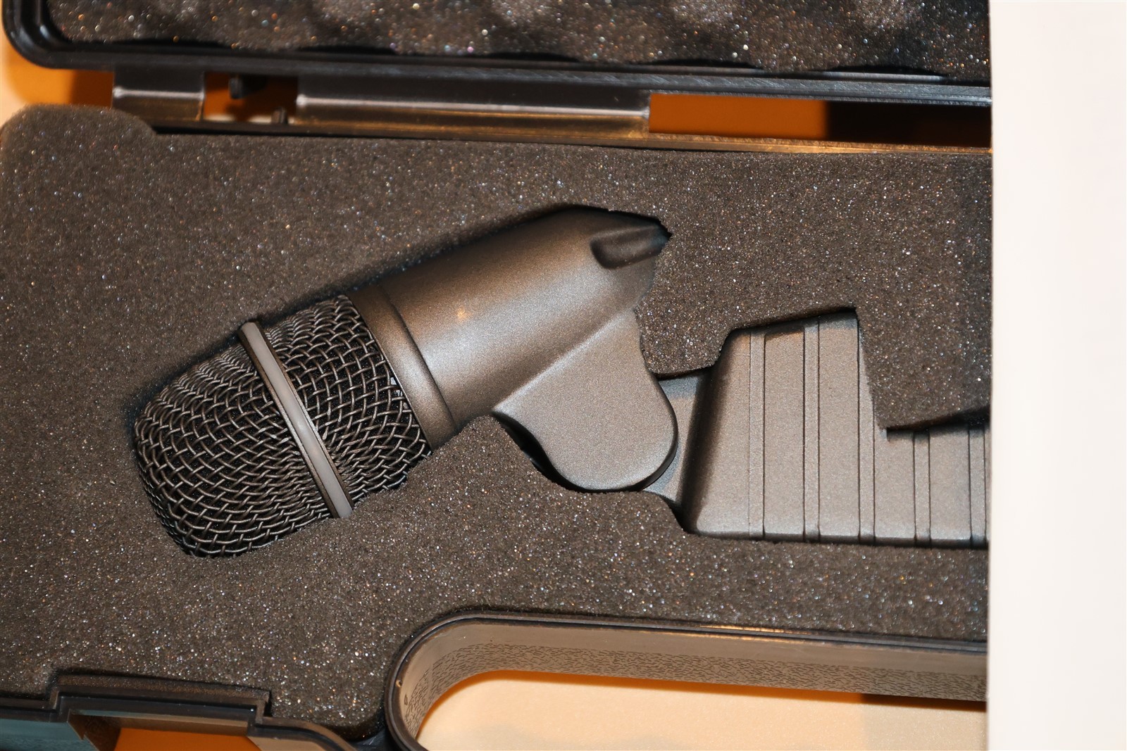 Samson Q3 Instrument MICROPHONE, Hypercardioid, HIGH OUTPUT Low Impedance & case