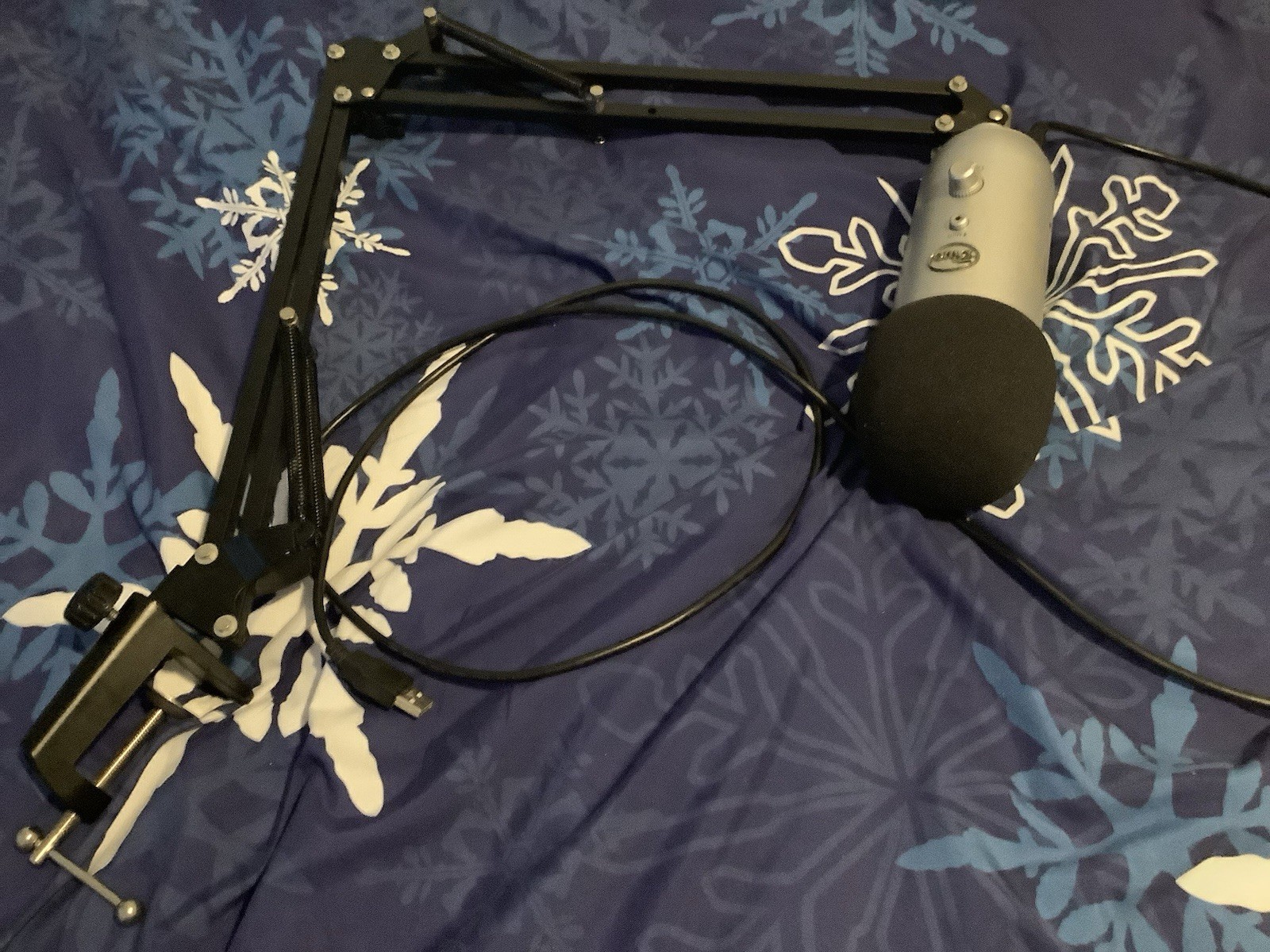 Blue Yeti USB Microphone w/ Boom Arm Stand Cable – Streaming Podcast Gaming Mic
