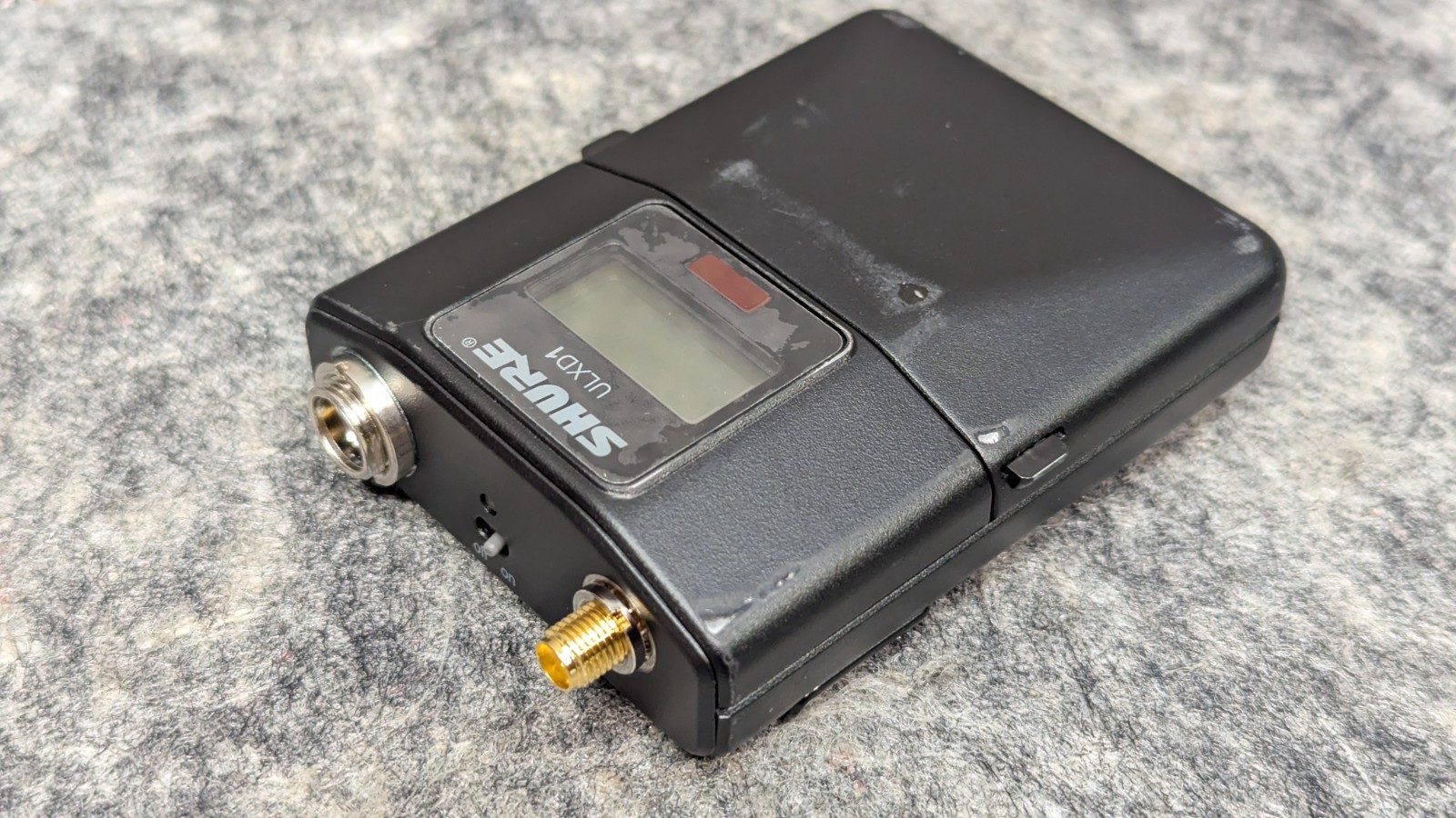Shure ULXD1 J50A 572-616 MHz Digital Bodypack Transmitter w/ Antenna, Lapel Mic