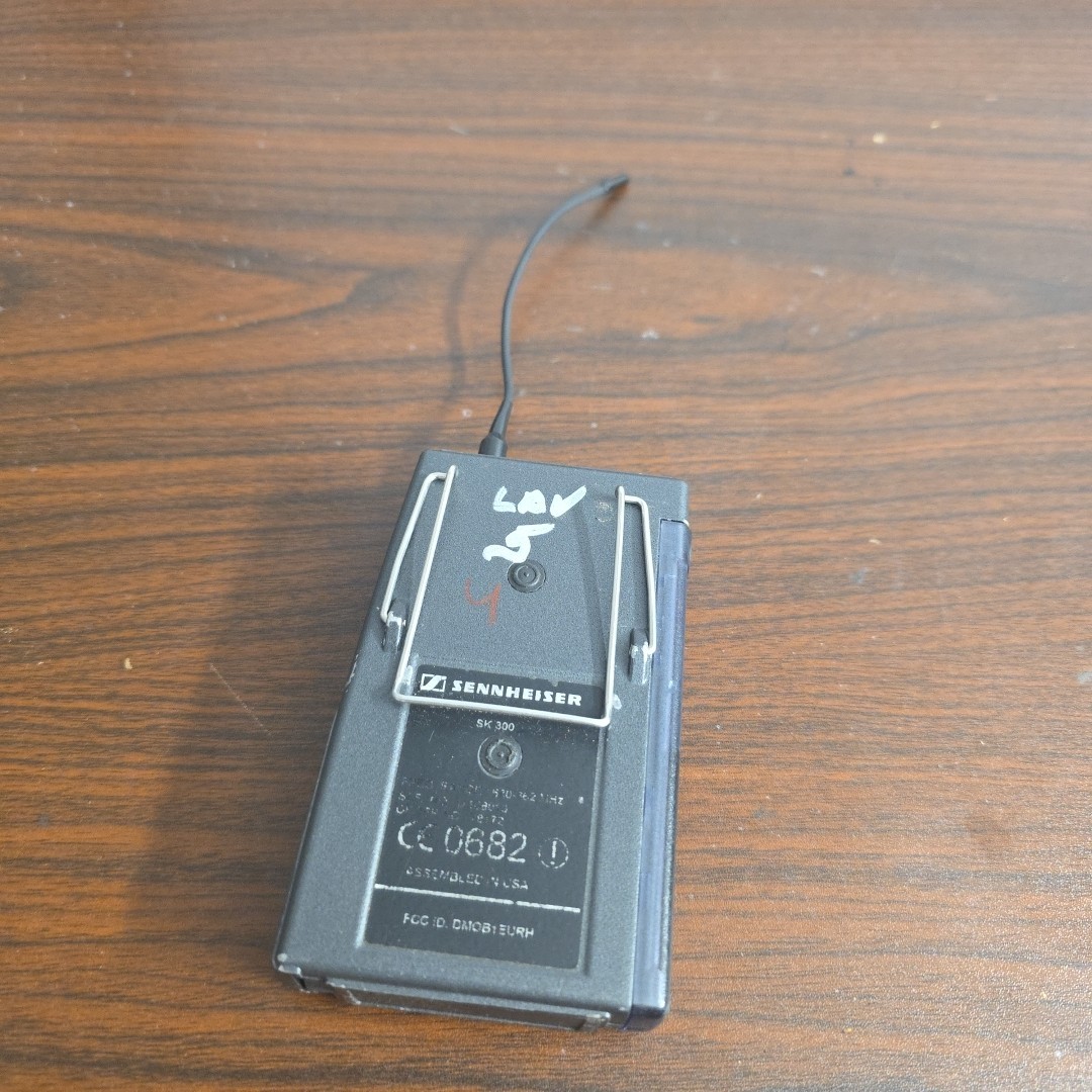 Sennheiser Bodypack Transmitter EW 300 630-662 MHz SK 300 Used #4