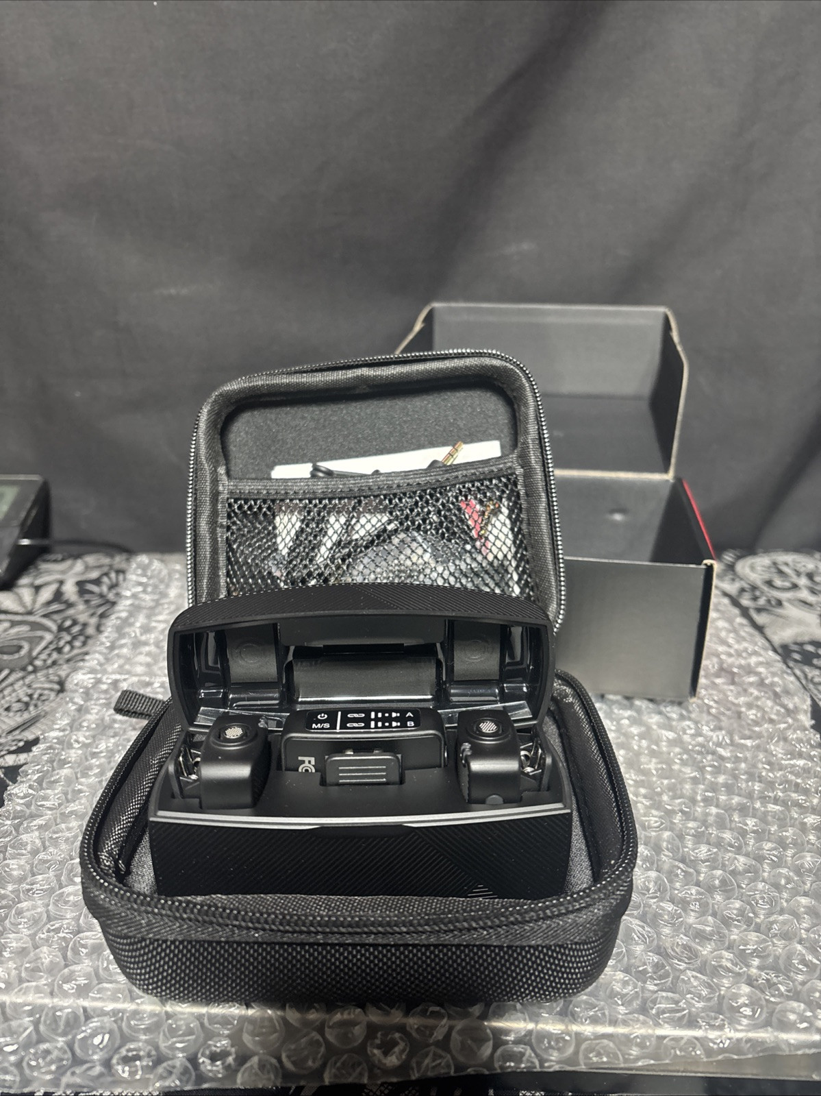 FiFine M9 Wireless Lavalier Mic System For Video Recording, Streaming