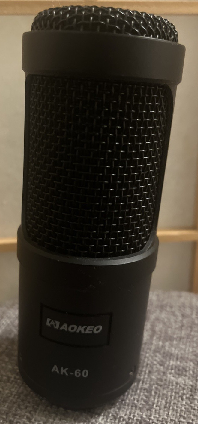 Aokeo AK-60 Microphone Audio Black ~5.25″ Tall Good Shape *Untested* Condenser