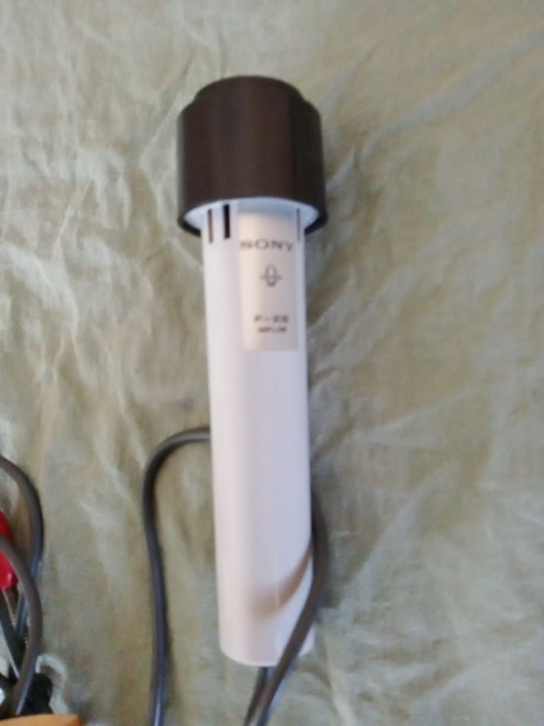 Sony F-25 Imp.Low Microphone Cardioid Small Portable 4.5 inch