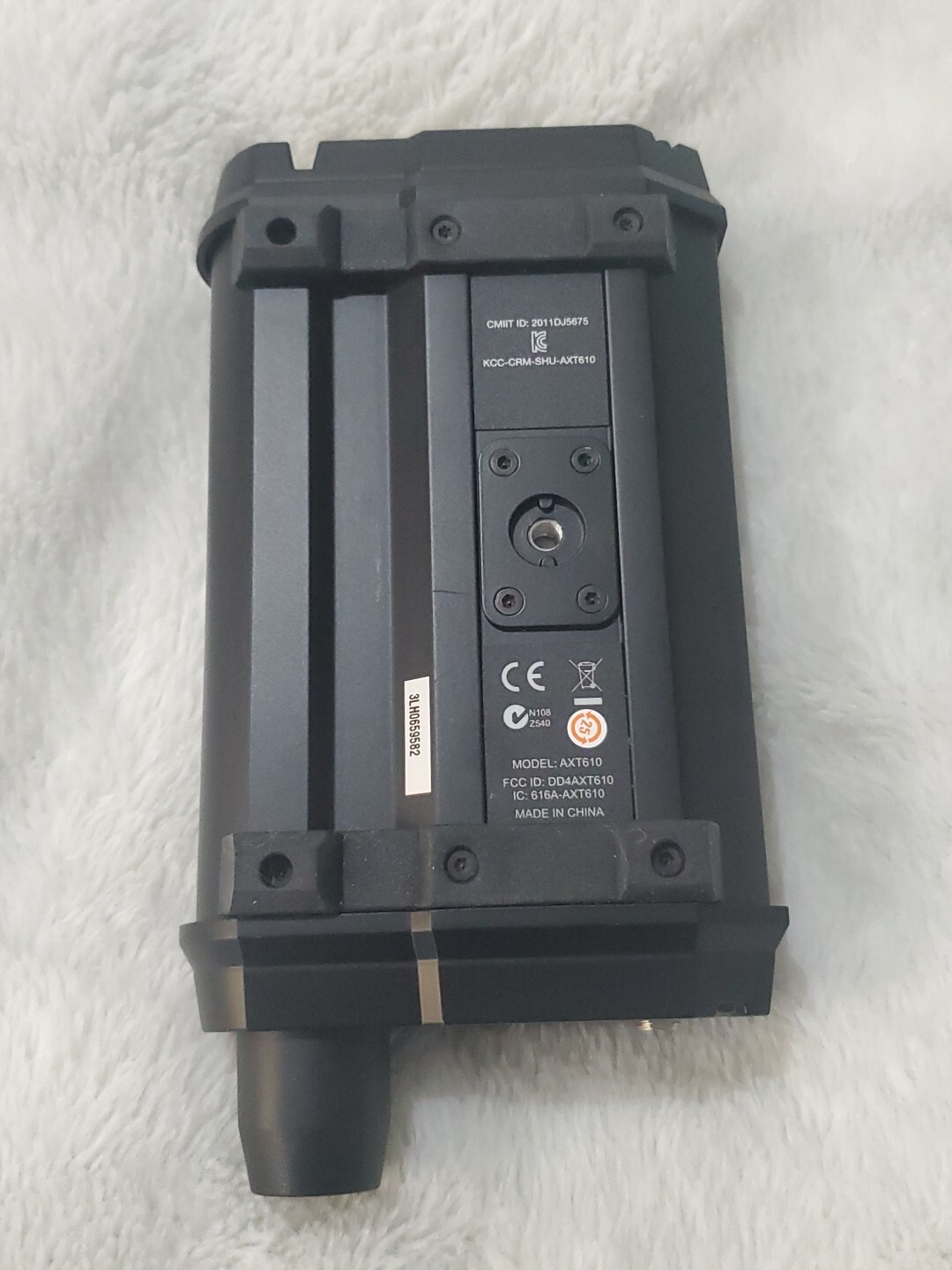 Used Shure AXT610 ShowLink Wireless Access Point – US Seller and In-hand