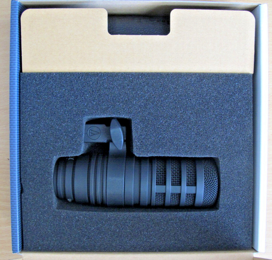 Audio-Technica BP40 Large-Diaphragm Dynamic Broadcast Microphone Open Box